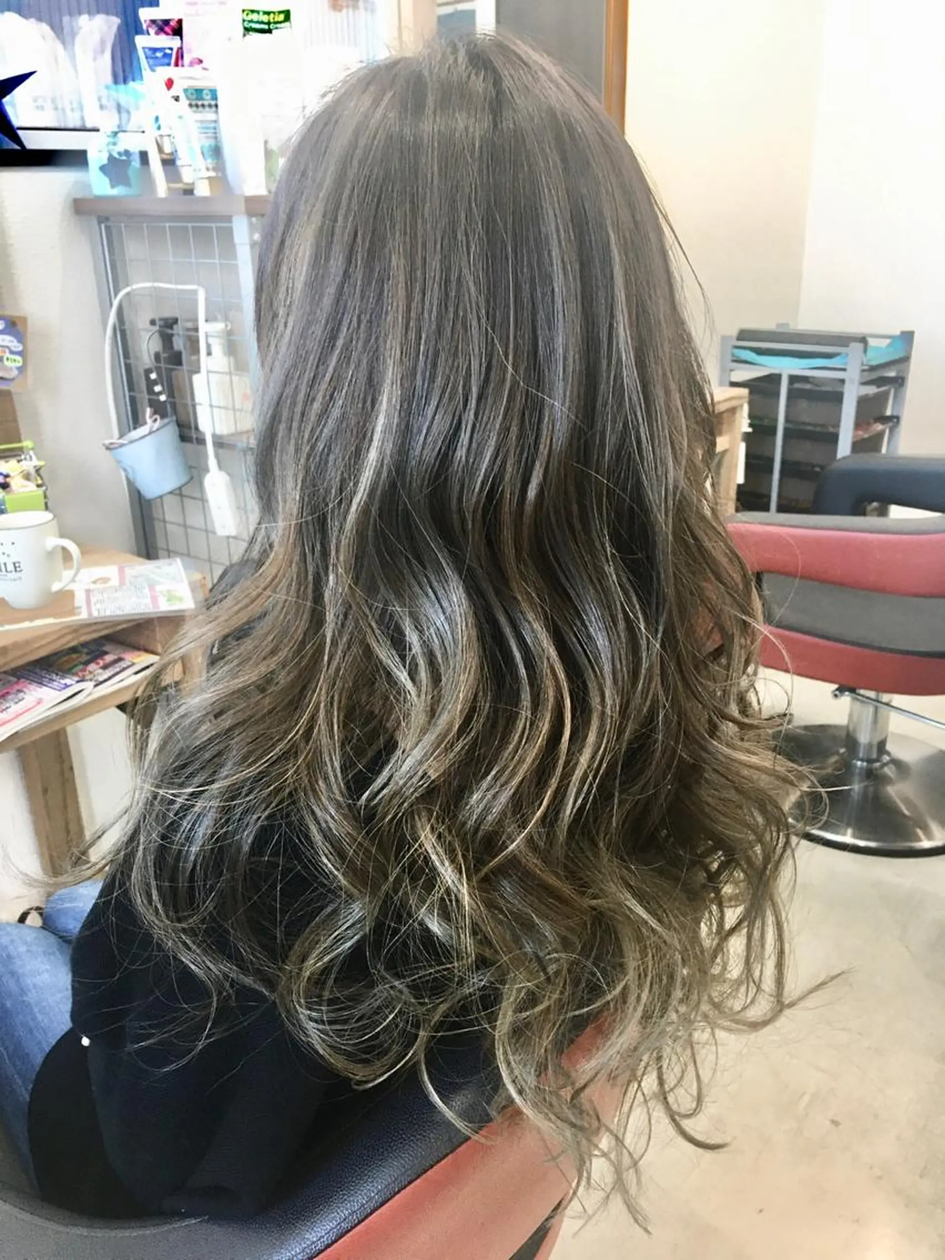 ロング カラー Astilbe所属・chichibu kasumiのヘアスタイル