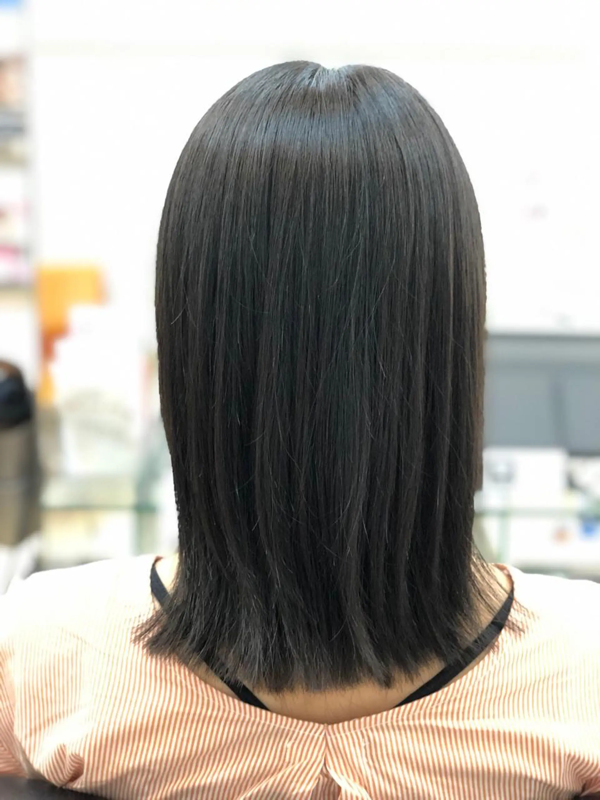 ミディアム 斎藤 みくのヘアスタイル