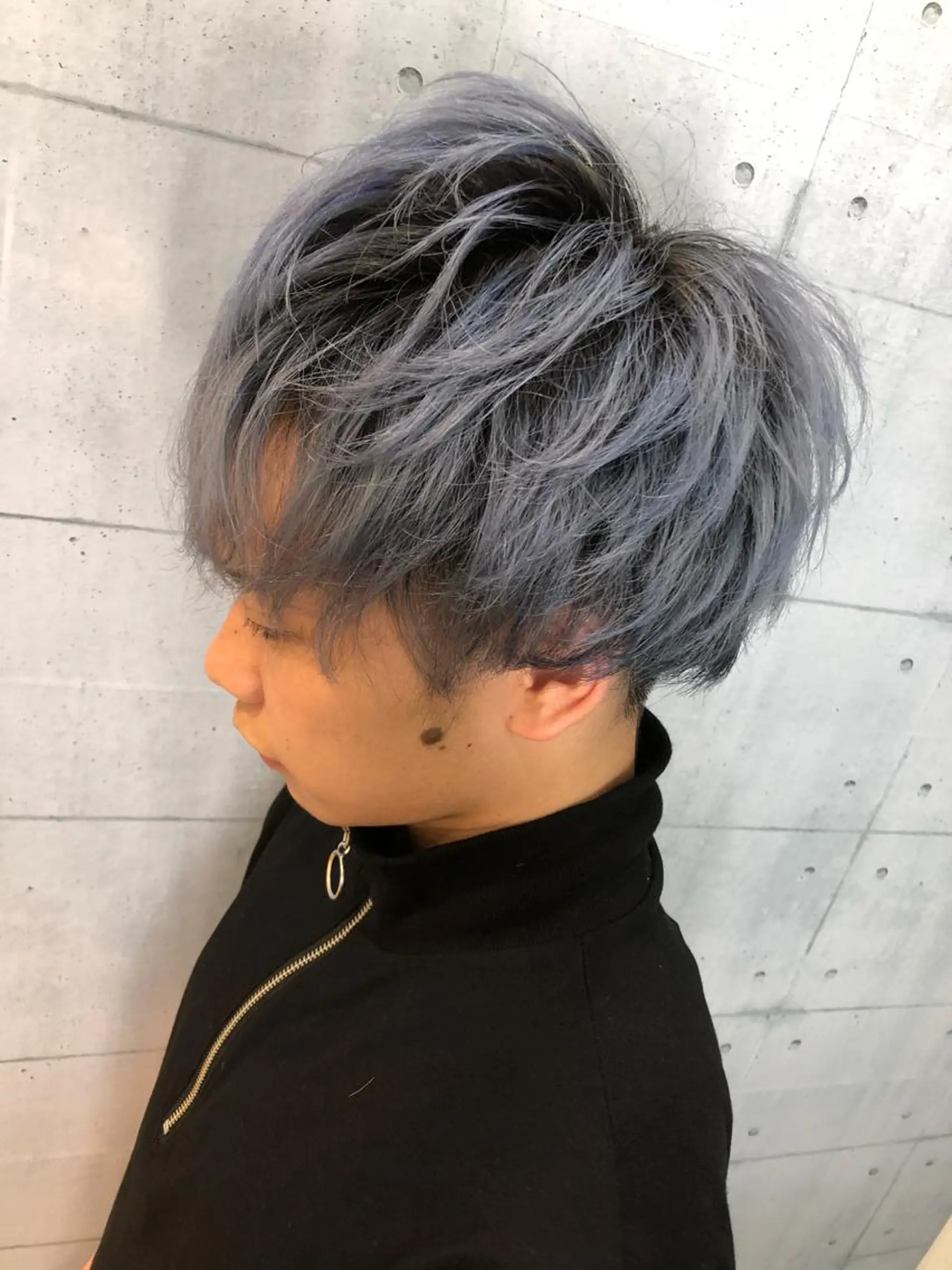 ショート カラー メンズ メンズブリーチ アッシュ ブリーチ 北脇 健治のヘアスタイル