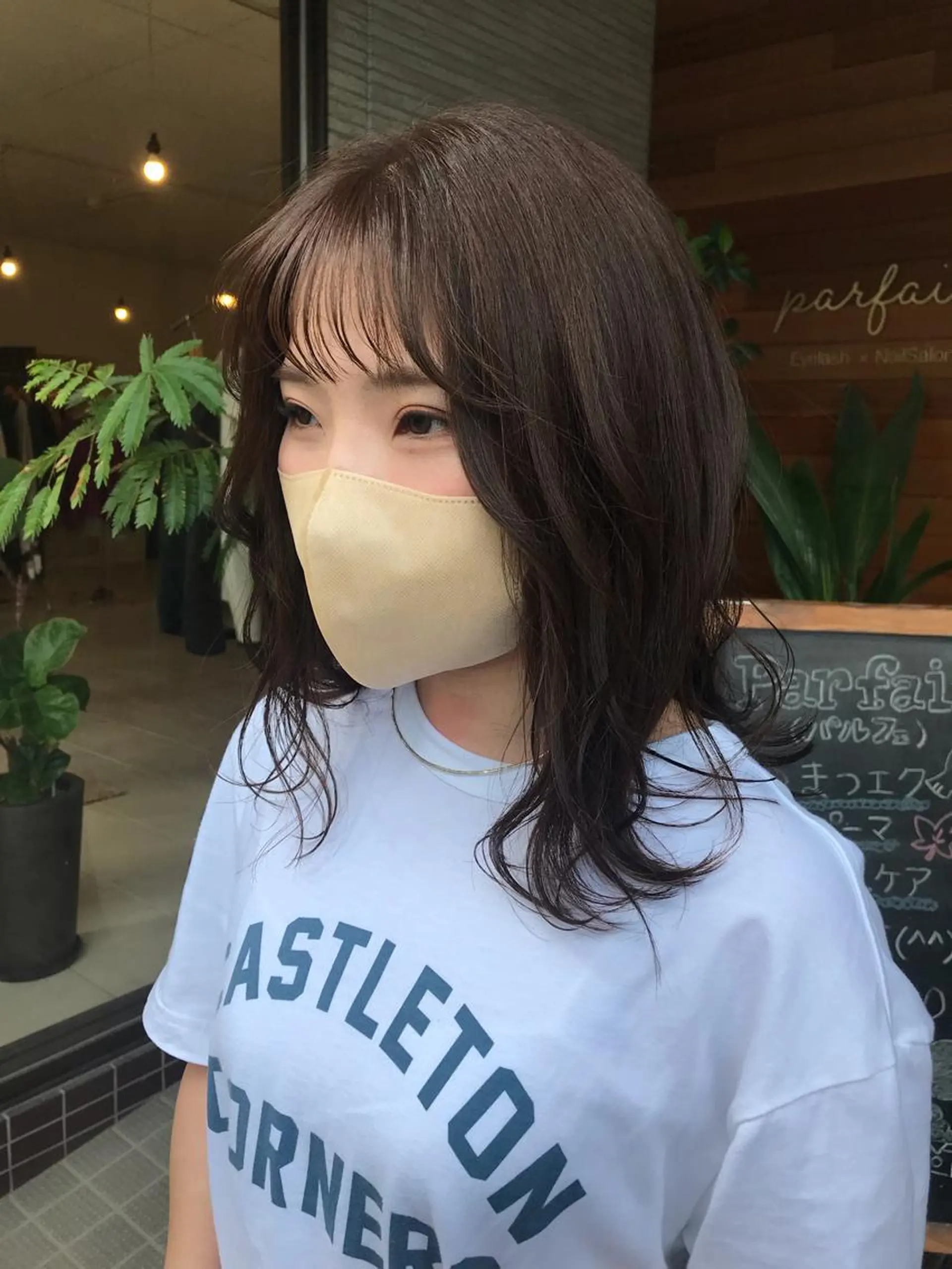 セミロング 透明感カラー wacoのヘアスタイル