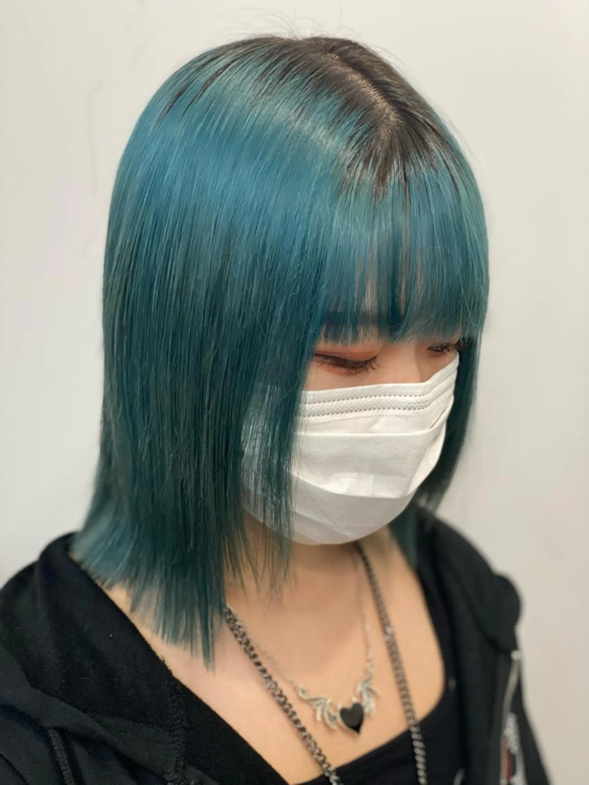 ショート カラー ブリーチ デザインカラー ハイトーンカラー 似合わせカット ウルフカット 梅田l大人韓国ヘア レイヤー×艶カラーのヘアスタイル