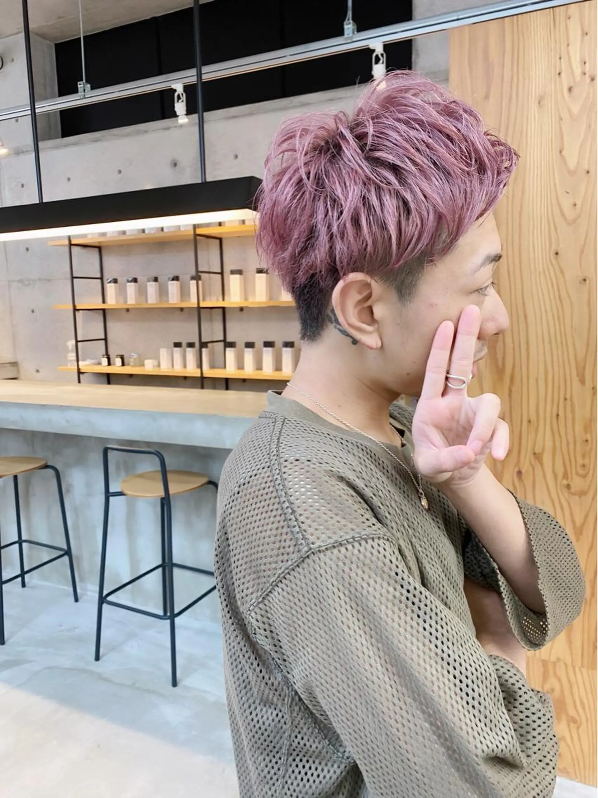 ショート パープルカラー ショートヘア son hair HIROEのヘアスタイル