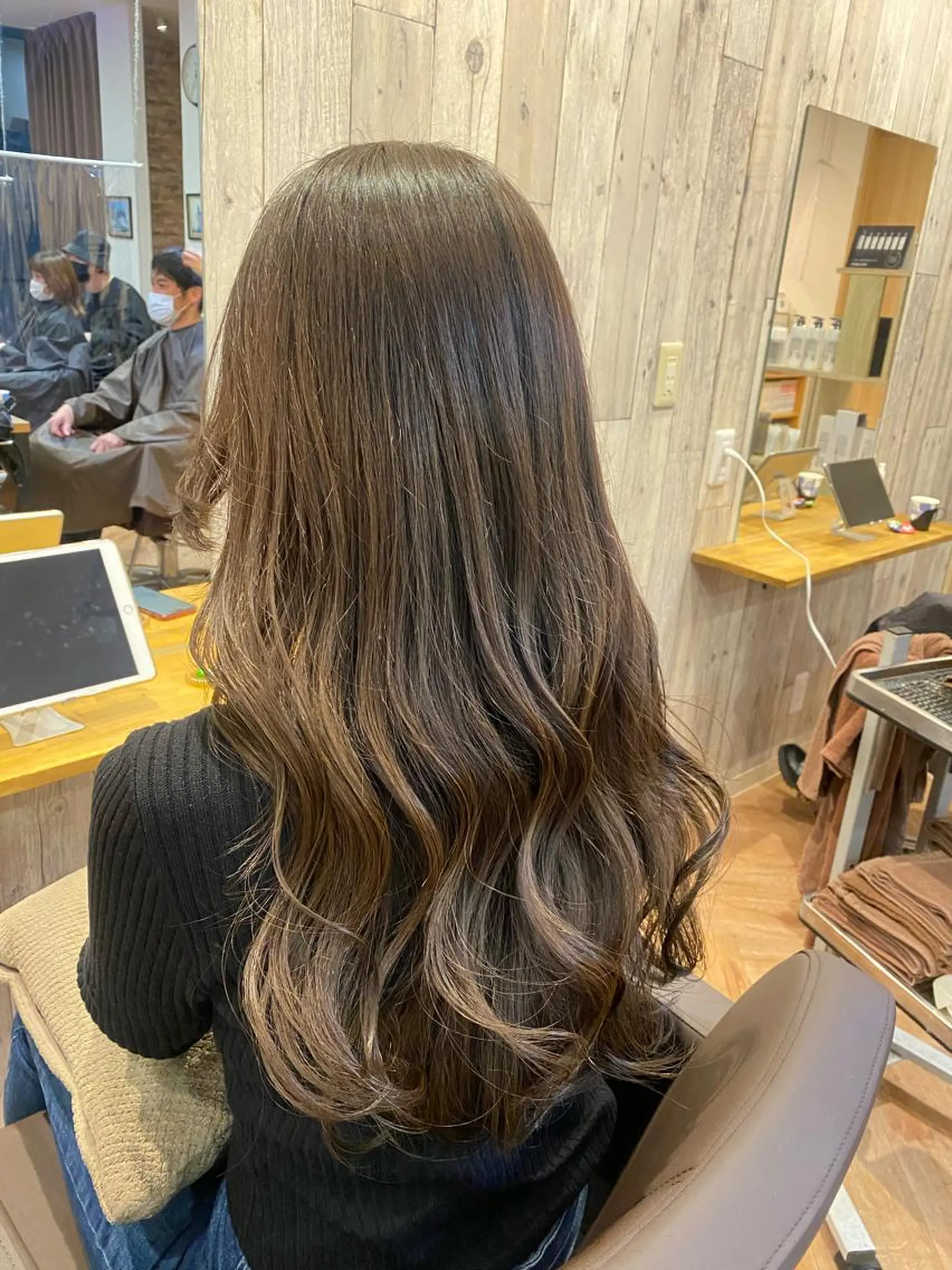 ロング カラー カット ヘアカラー トリートメント 韓国レイヤーカット/ 顔周りカットtamaのヘアスタイル