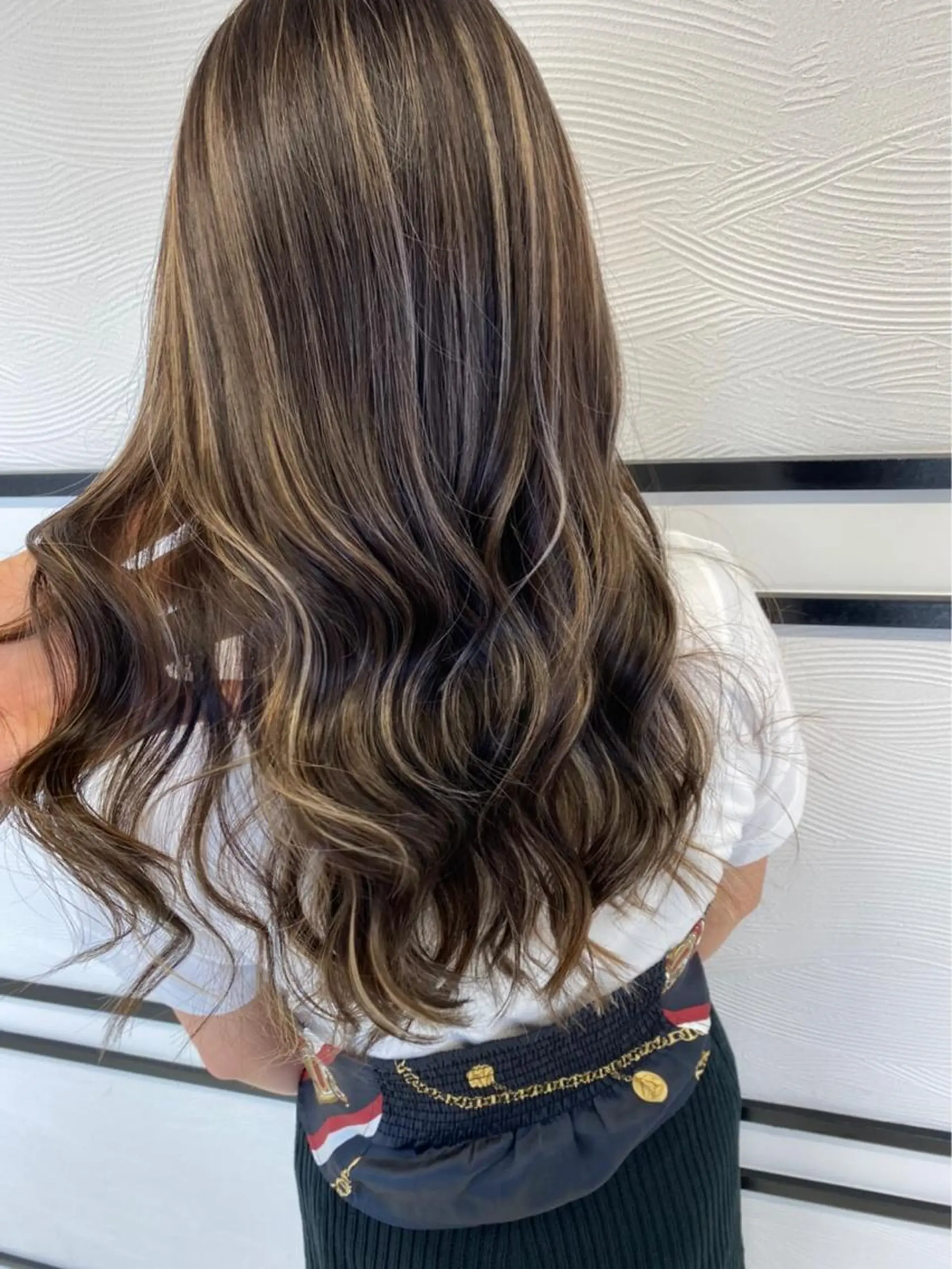 カラー ハイライトカラー レイヤーカット 早崎太生のヘアスタイル