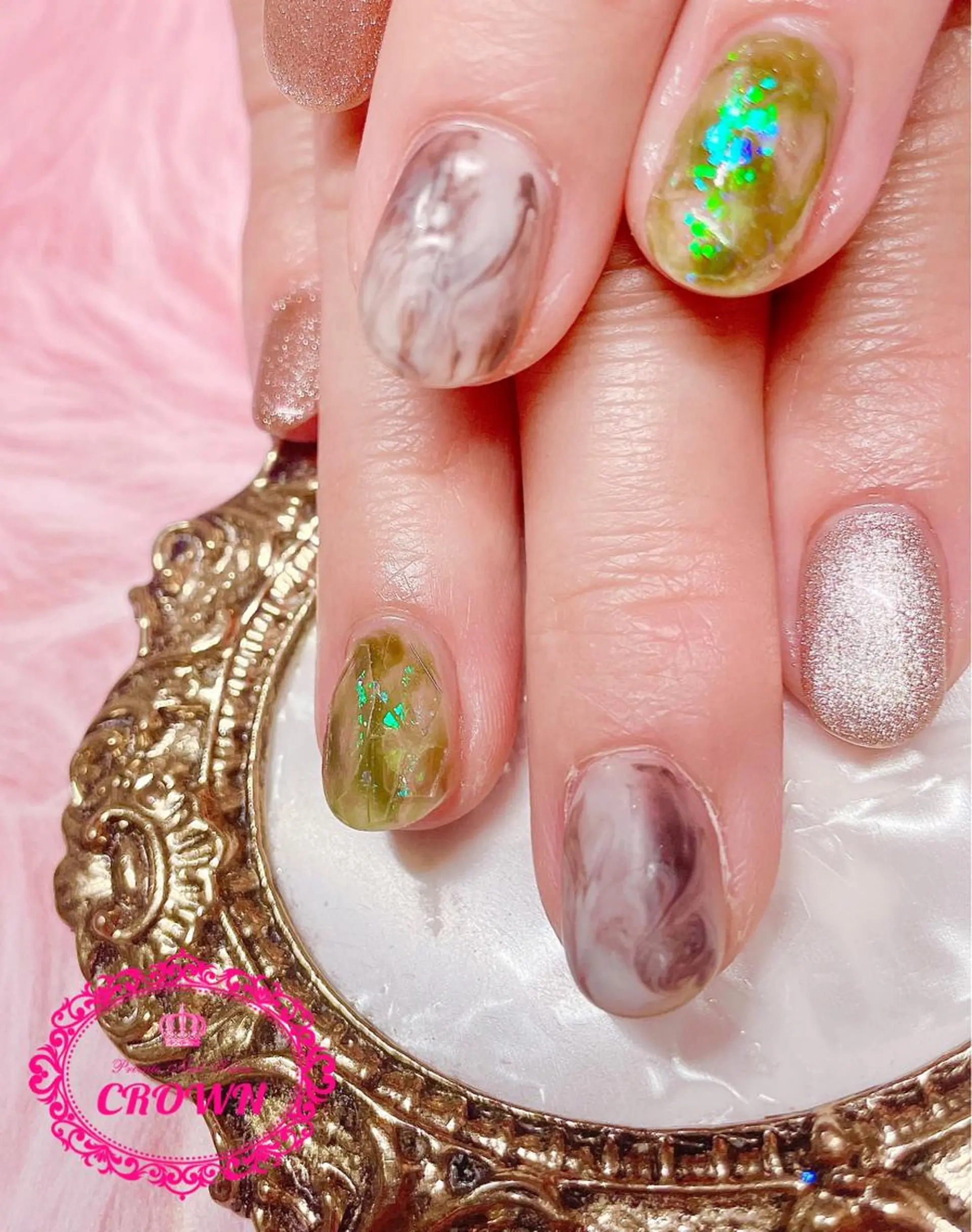 ネイル CROWN プライベートサロンのネイルデザイン