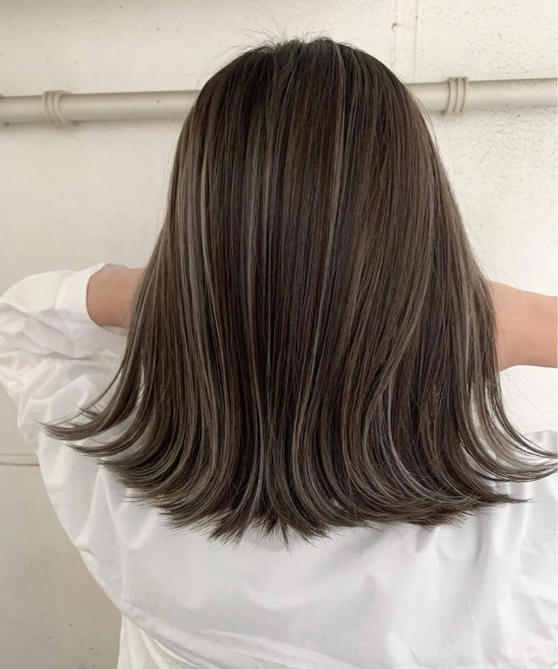 セミロング カラー ハイライトカラー ハイライト 福西 洋斗のヘアスタイル