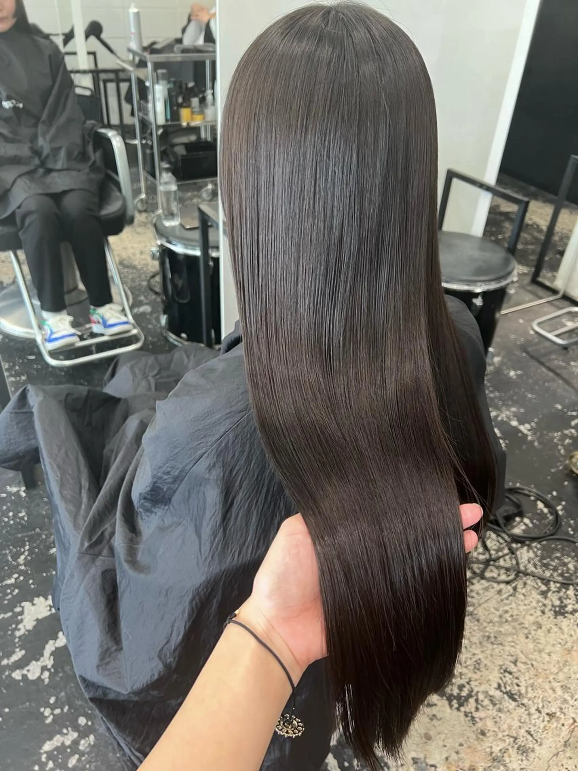 セミロング カラー ヘアアレンジ 髪質改善 トリートメント カット ヘアカラー トリートメント HARU//原宿🤍 リピート率NO.1のヘアスタイル