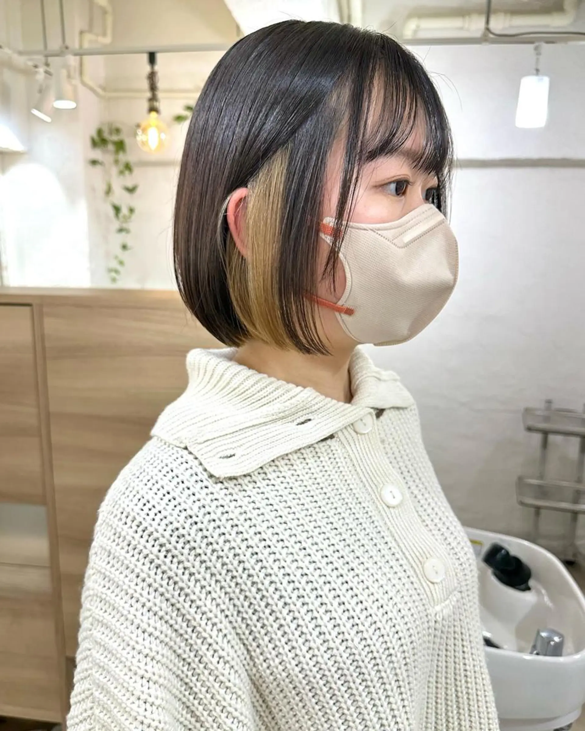 ショート カラー パーマ 切りっぱなしボブ 前下がりボブ ショートボブ 黒髪 イヤリングカラー 銀座No.1髪質改善 縮毛矯正/本木のヘアスタイル