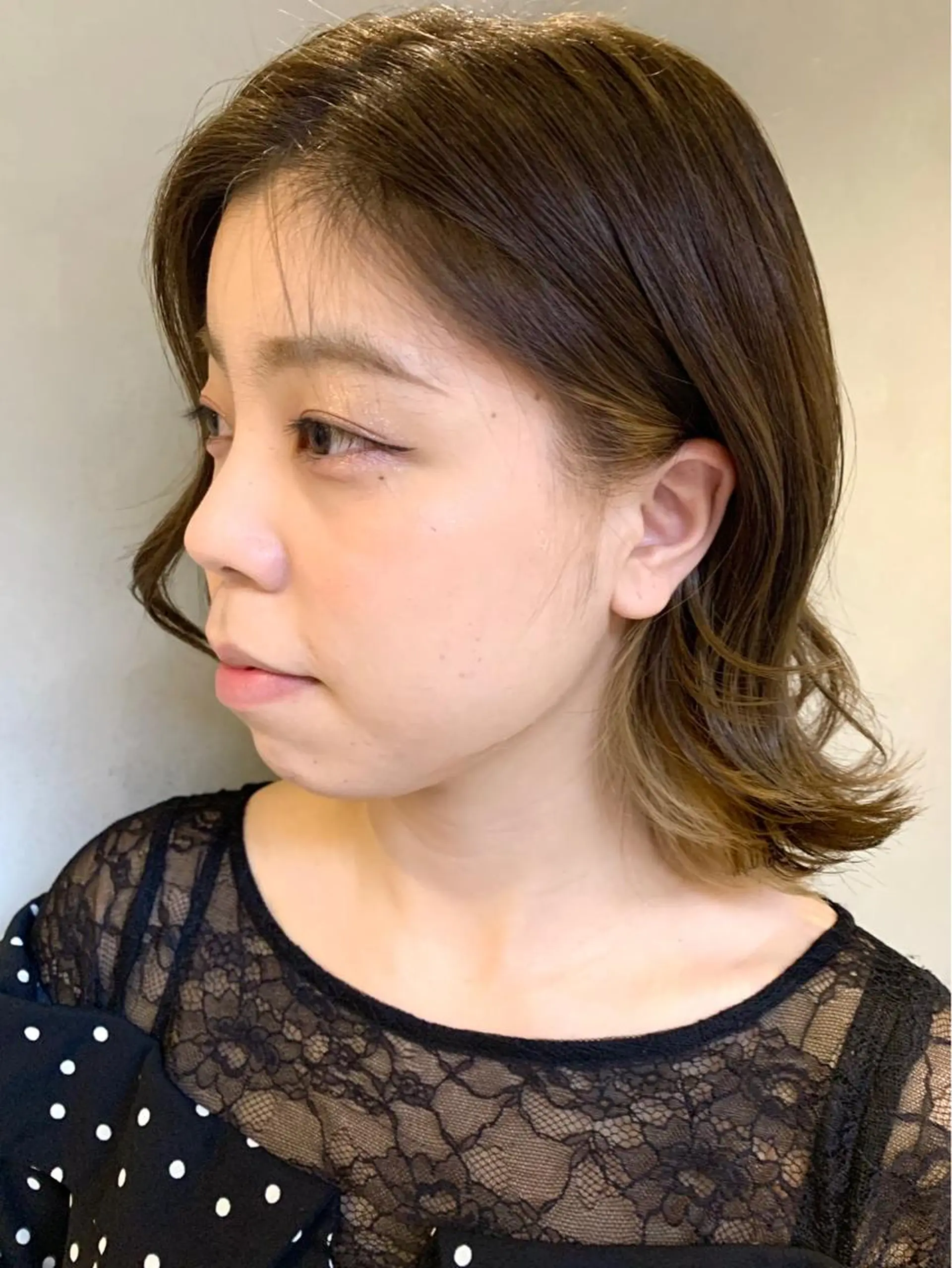 ミディアム カラー ヘアカラー ハイライトが 得意なニキです😊のヘアスタイル