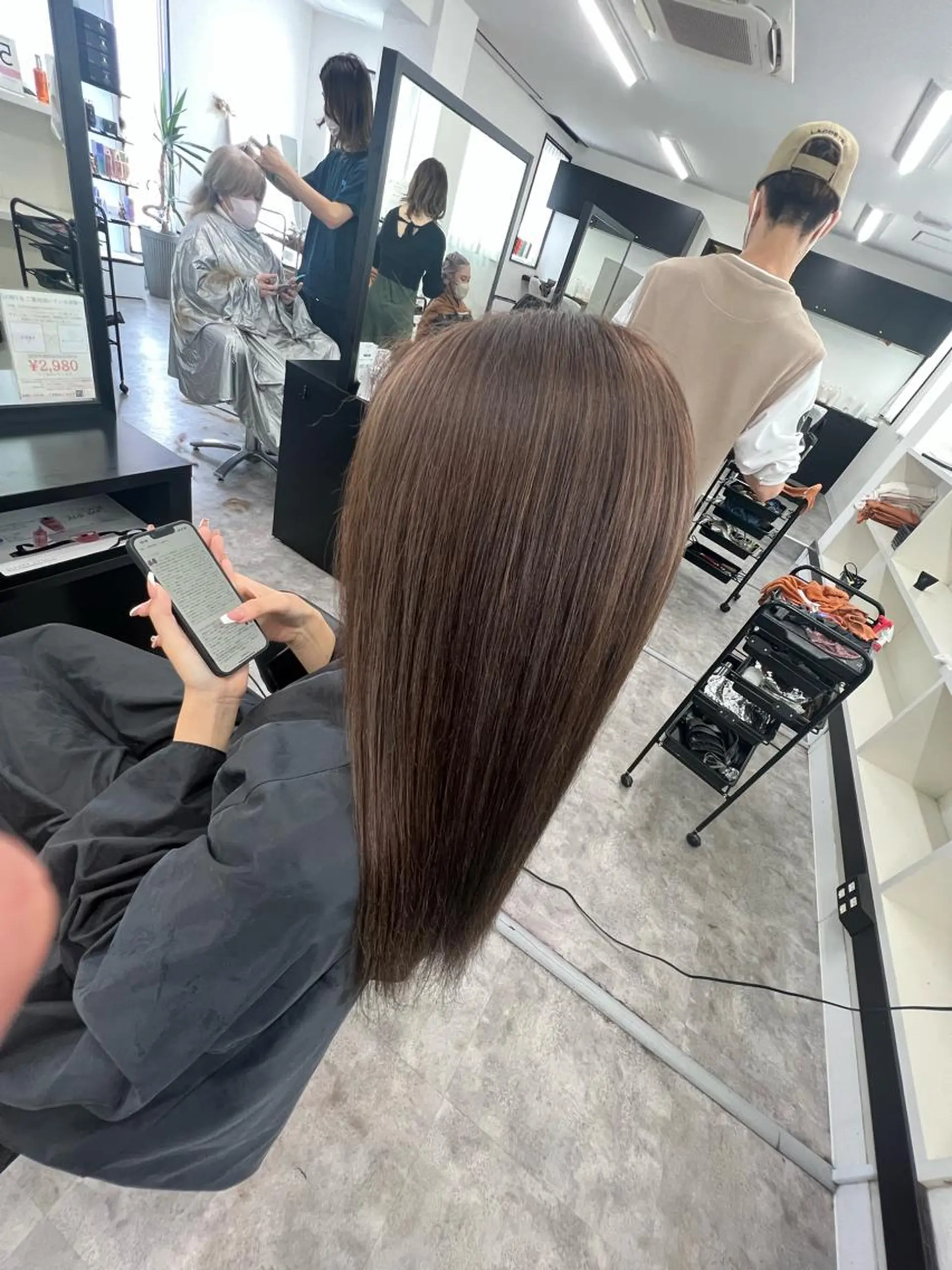 ロング カラー グレージュ C'LD Hair トモヤのヘアスタイル