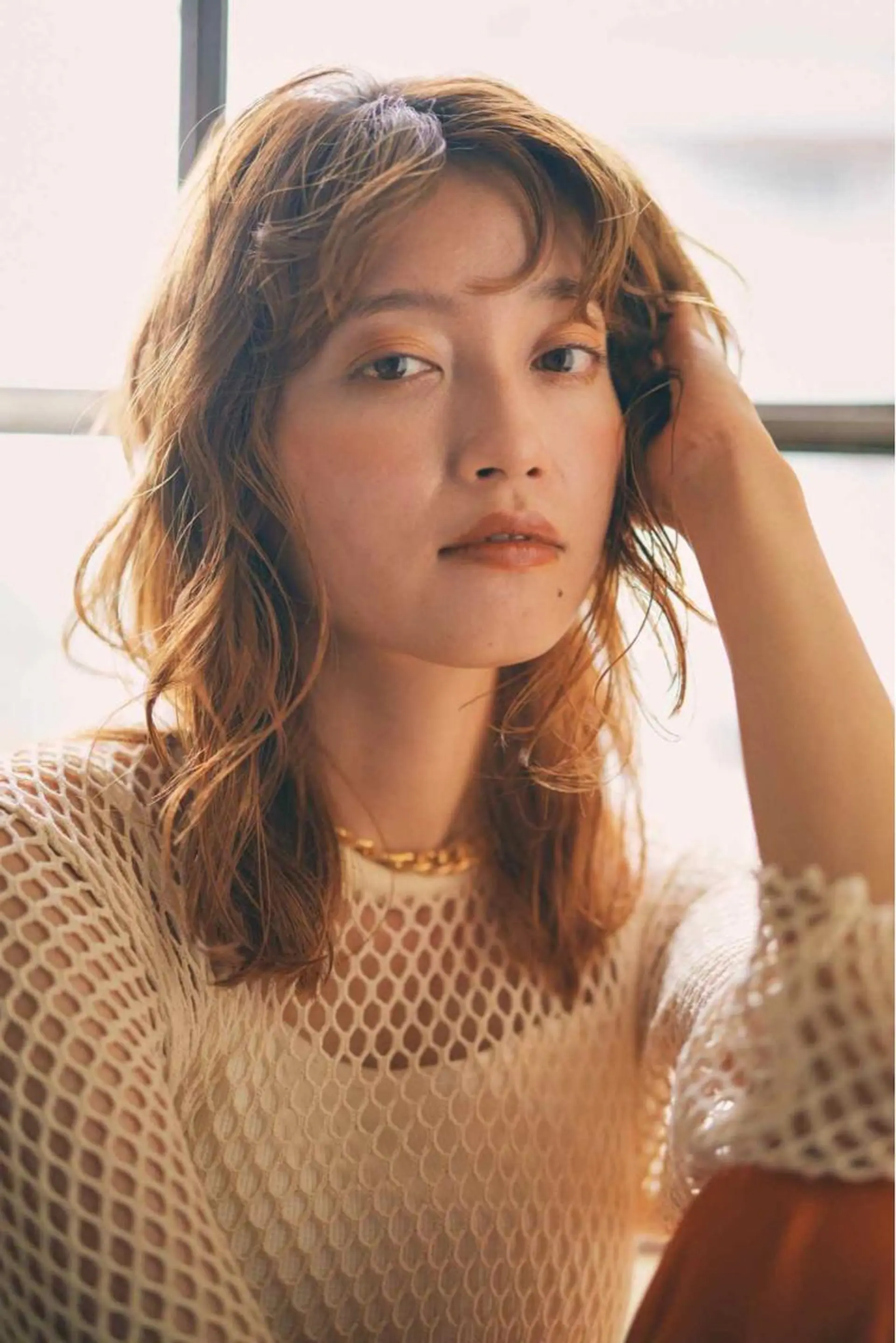 セミロング カラー 岡村 玲奈のヘアスタイル