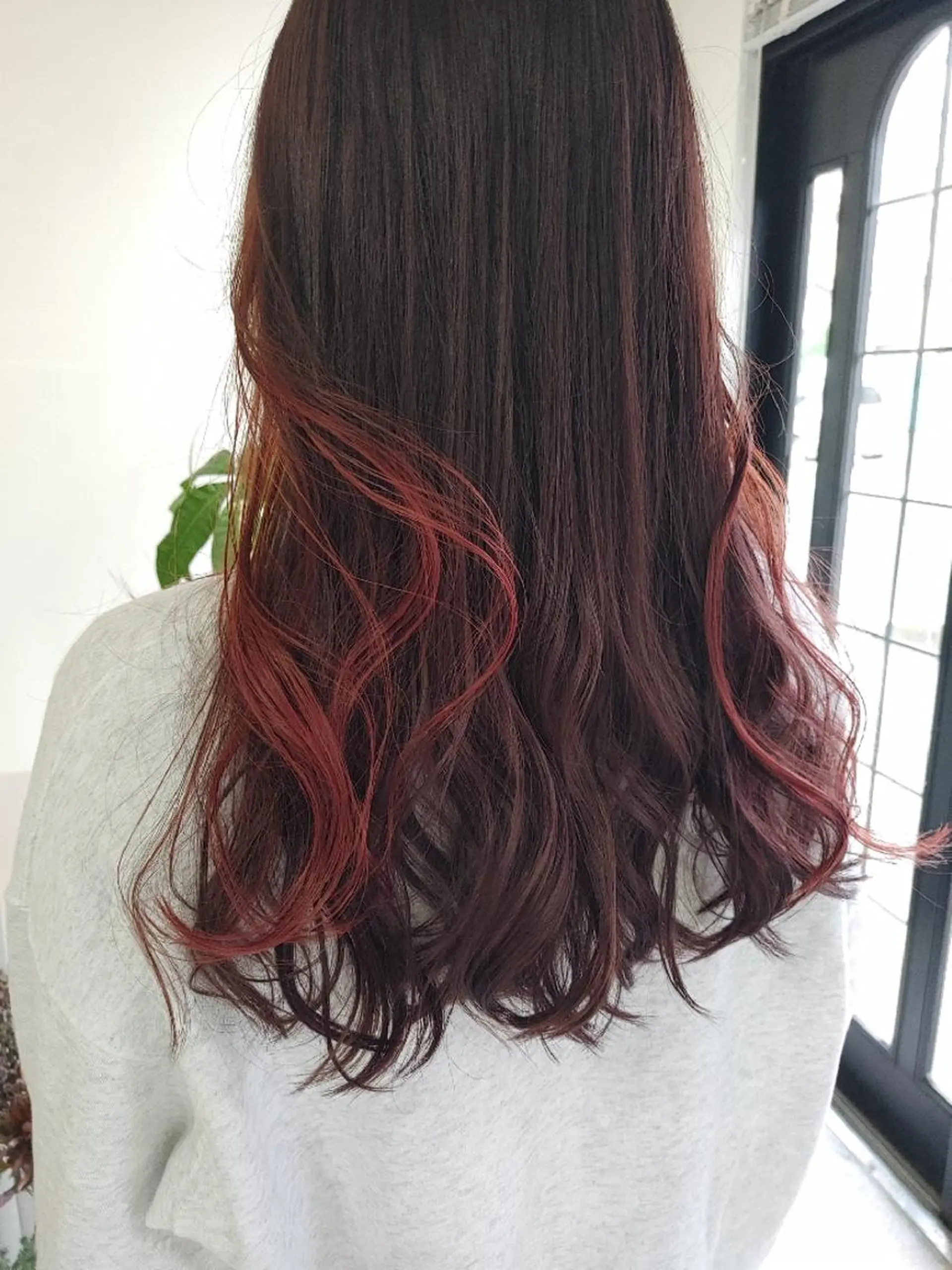 カラー ブリーチ カシス 渋谷隠れ家サロン🌿 河原志帆のヘアスタイル