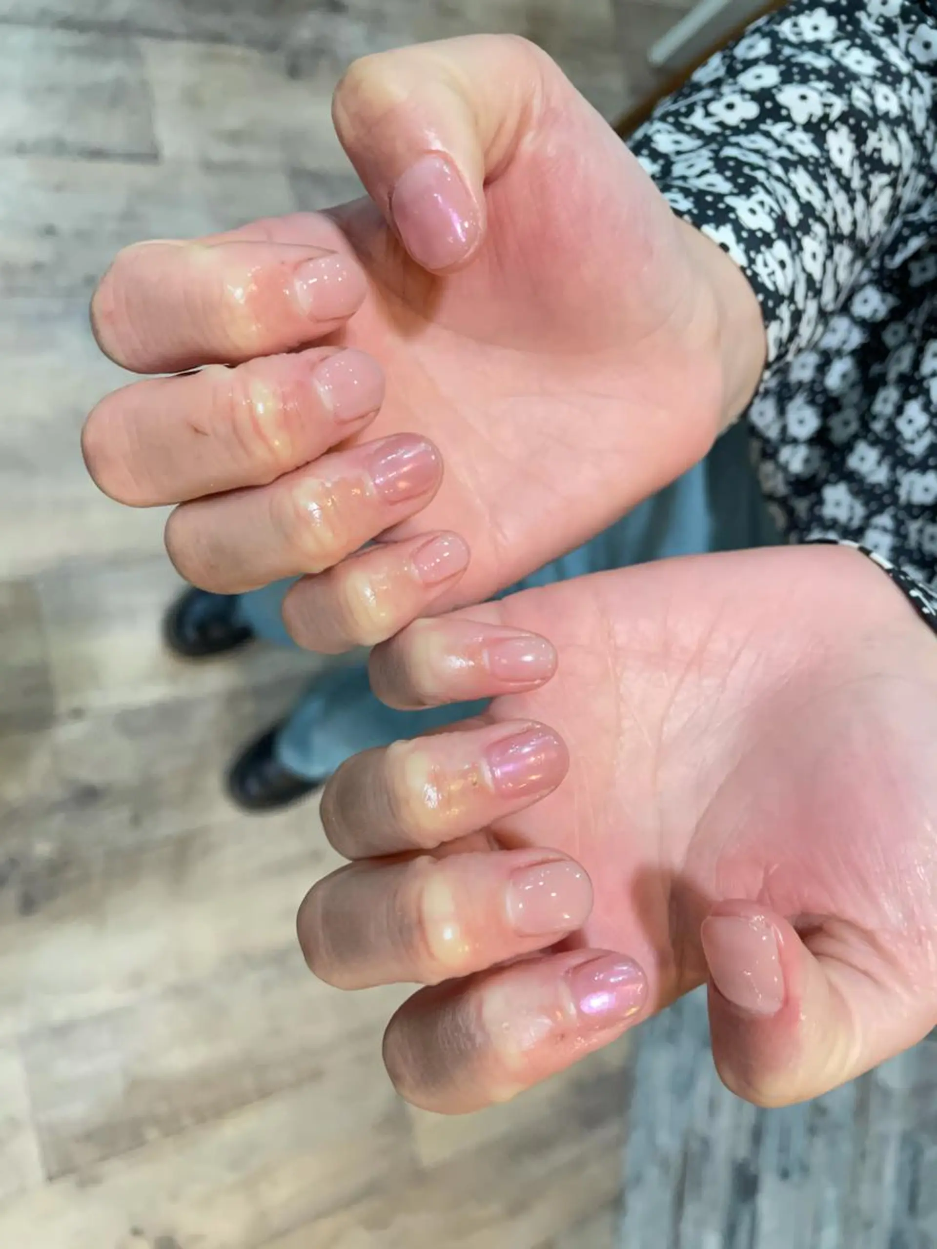 ネイル ハンドネイル ハンドケア はばすみれ🎀ﾈｲﾙ 光ﾌｪｲｼｬﾙ ﾍｱのネイルデザイン