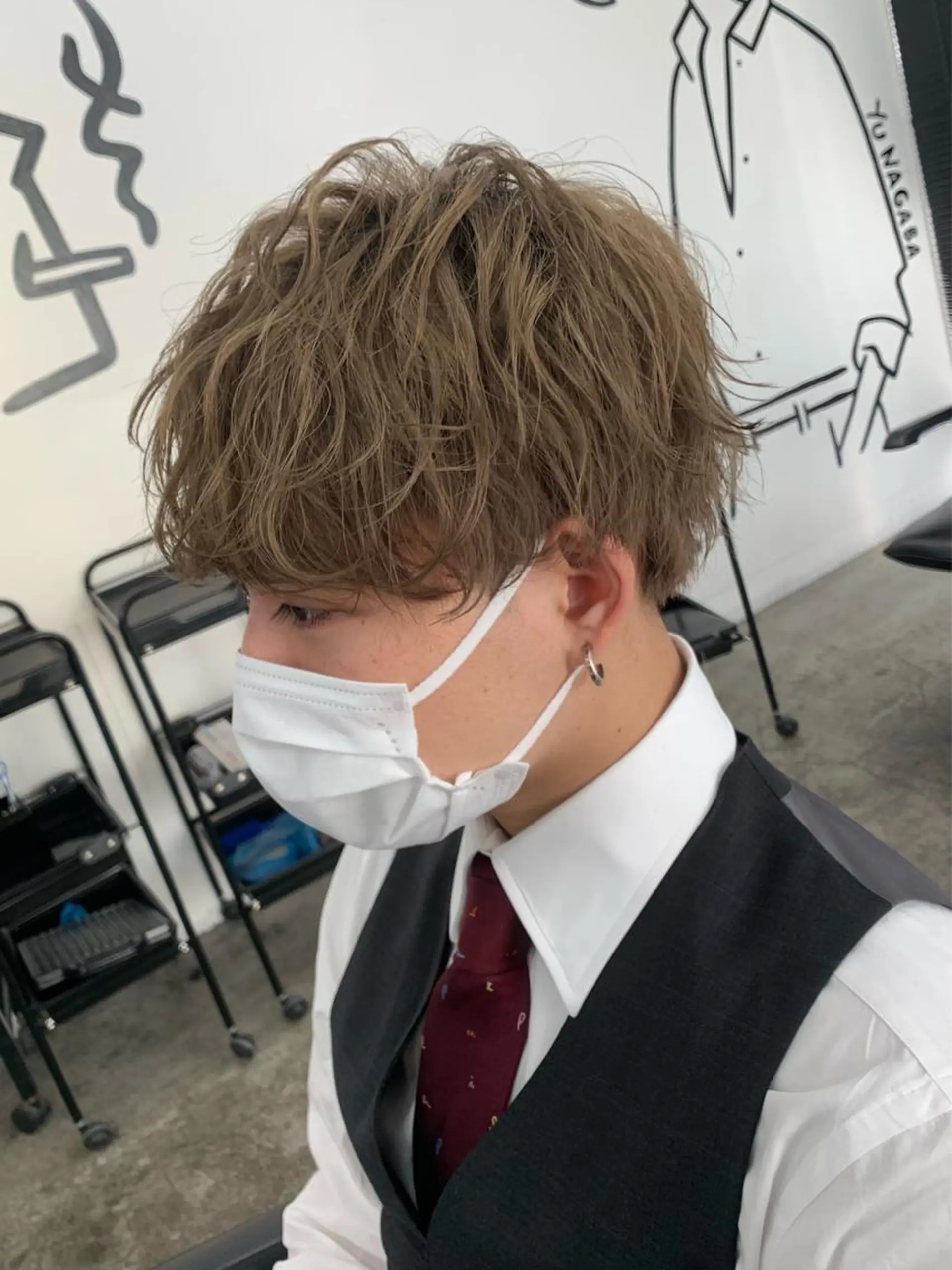 ショート カラー パーマ メンズ 波巻きパーマ カット ヘアカラー パーマ メンズ特化美容師/ 藤戸 椋のヘアスタイル