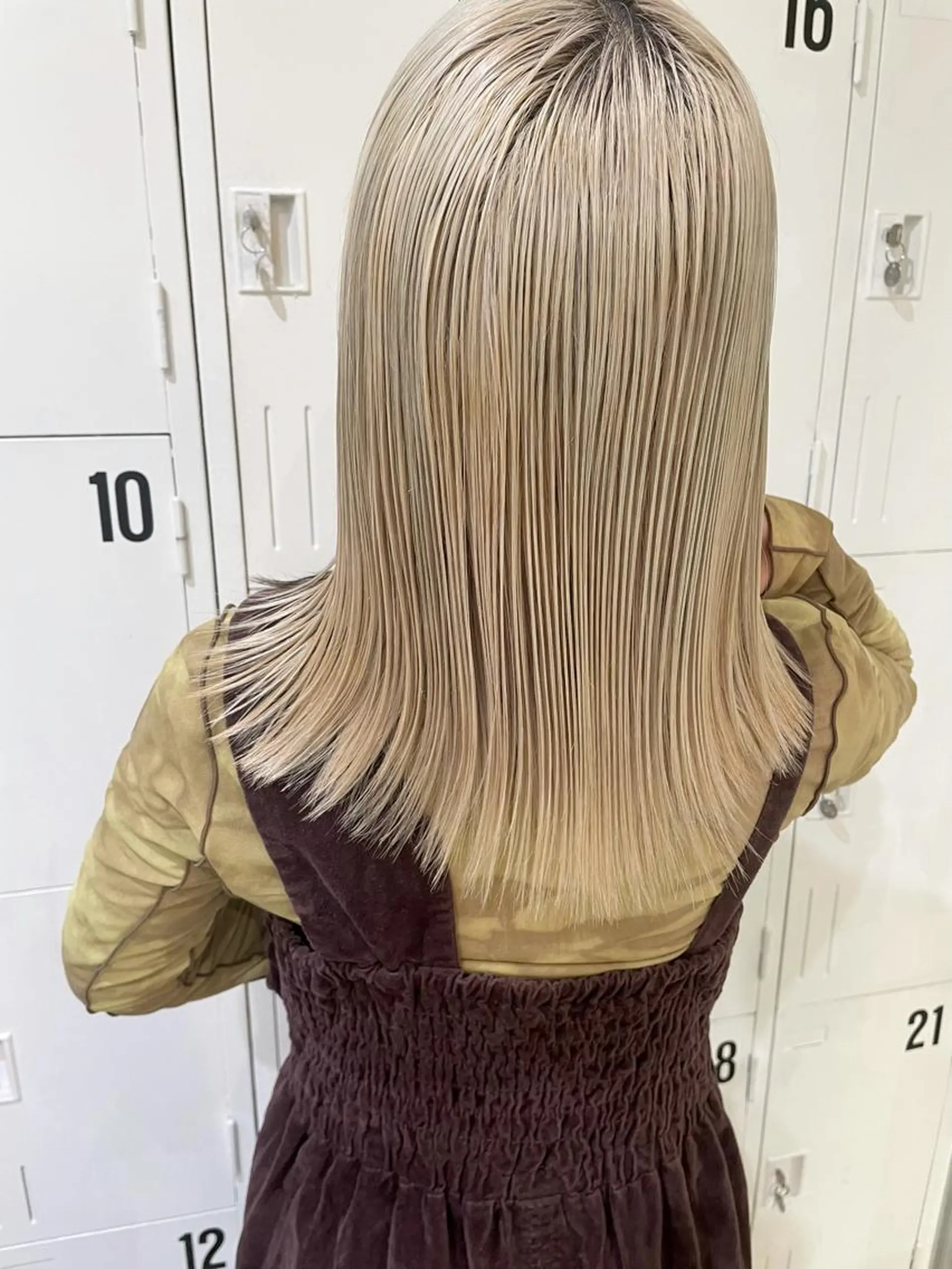 カラー ハイトーンカラー ヘアカラー ウルフ/似合わせ レイヤー/RIHOのヘアスタイル