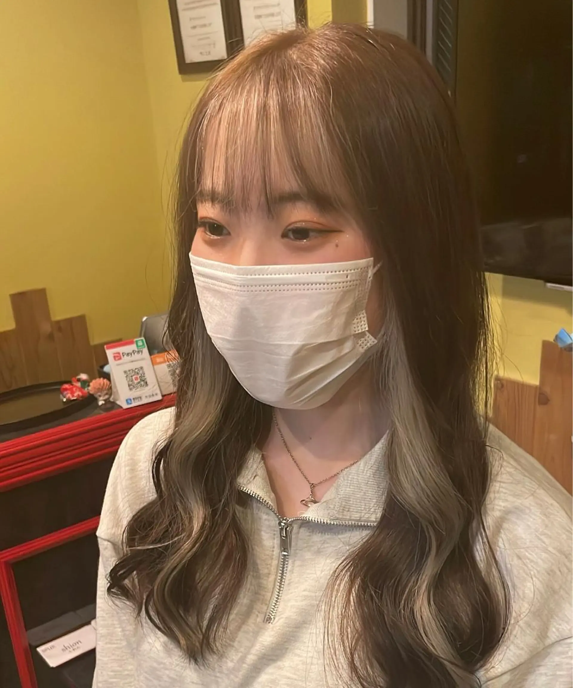 ロング トリートメント ヘアカラー デザインカラー🏝️ 須賀汐音のヘアスタイル