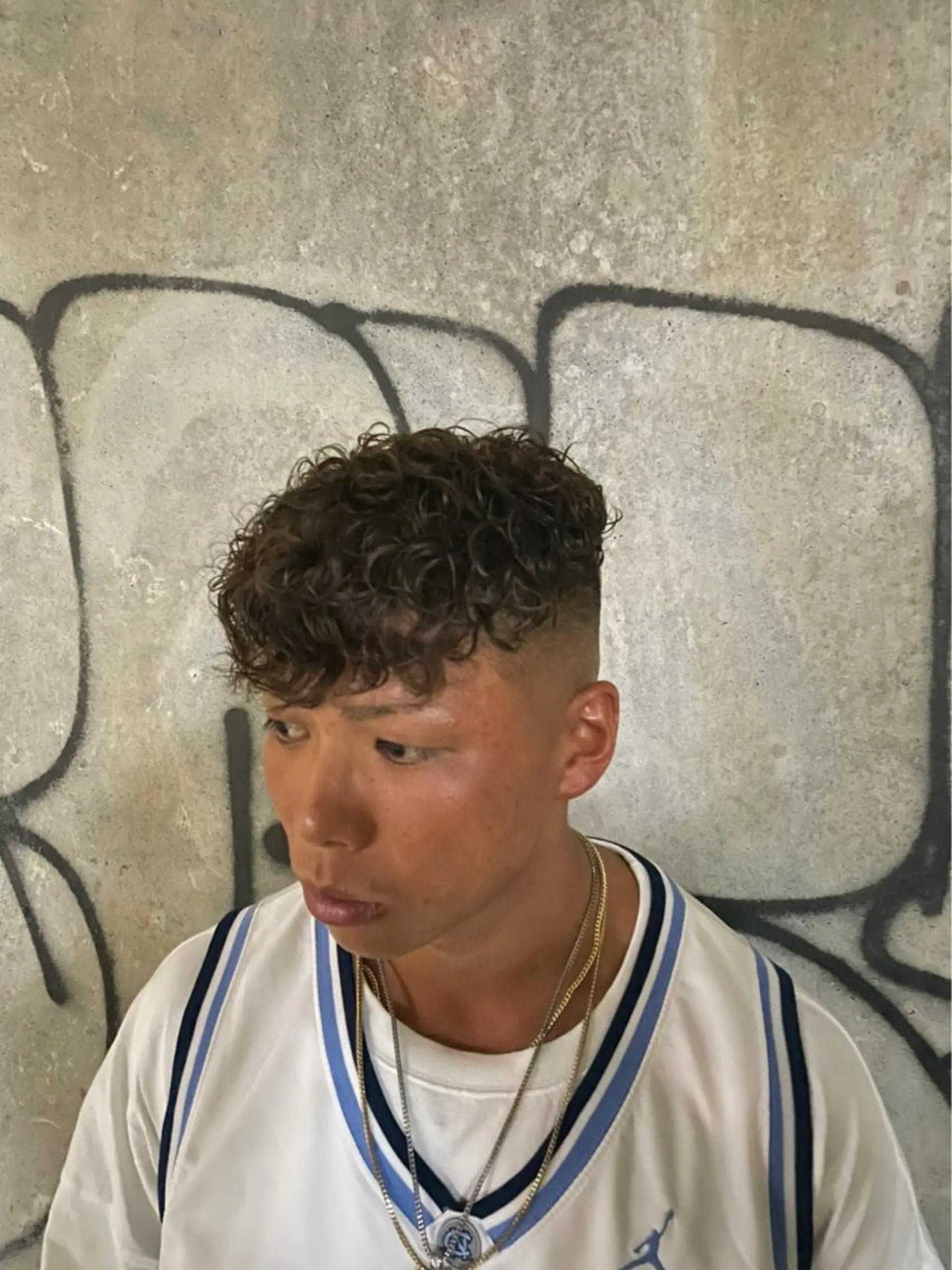 パーマ メンズ フェードカット メンズパーマ スキンフェード カット パーマ ヘアーサロンチョップショップ所属・吉祥寺バーバー takumiのヘアスタイル