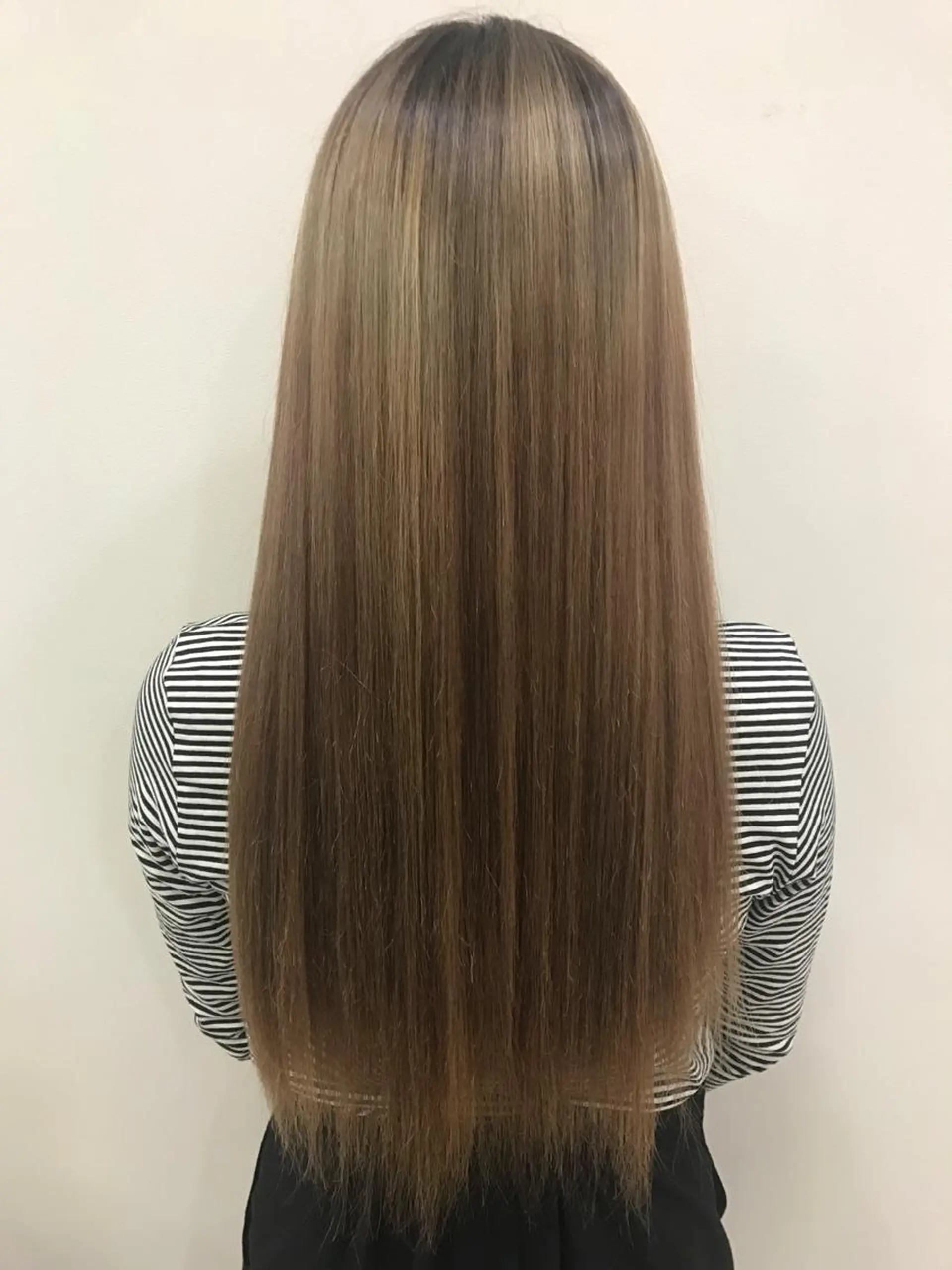 ロング 縮毛矯正 yukari 艶髪ヘアのヘアスタイル