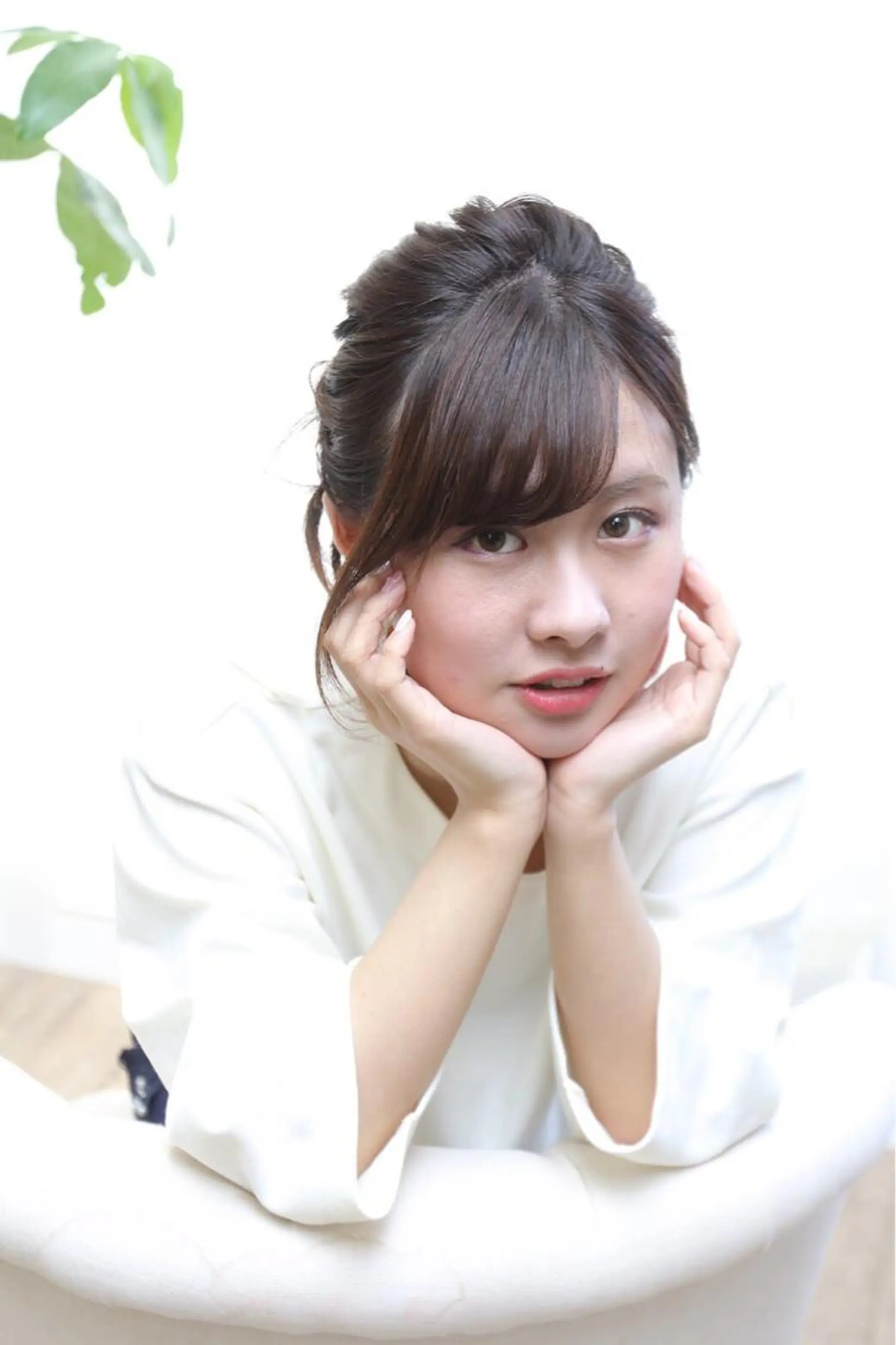 ミディアム セミロング ヘアアレンジ リ コのヘアスタイル