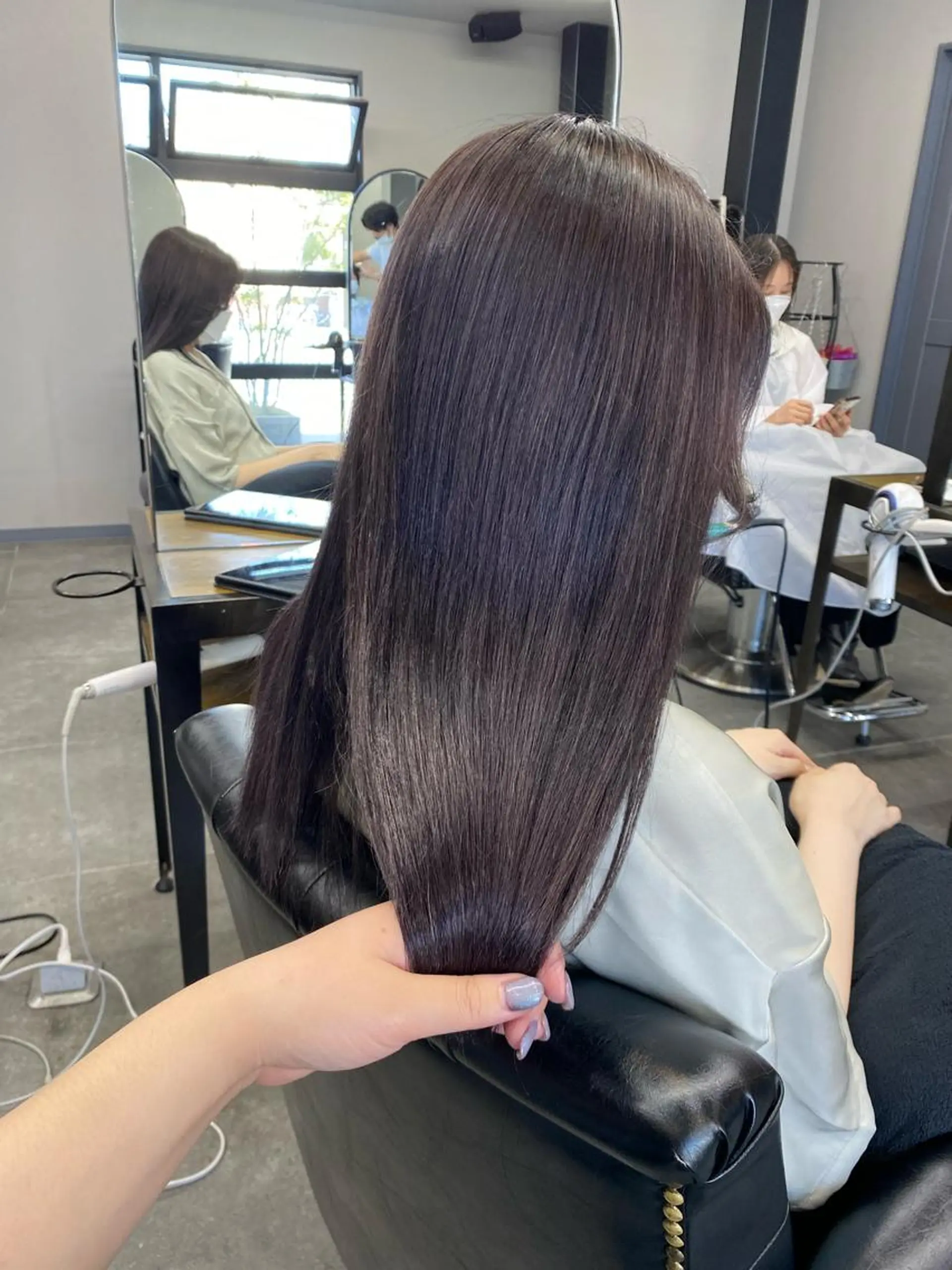 ロング maco 艶感ハイトーン🦋のヘアスタイル