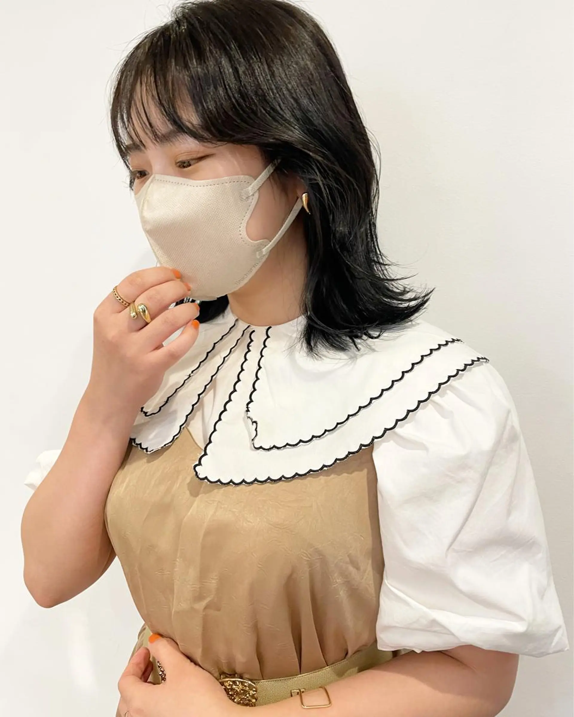 ミディアム カラー 佐藤 永夏のヘアスタイル