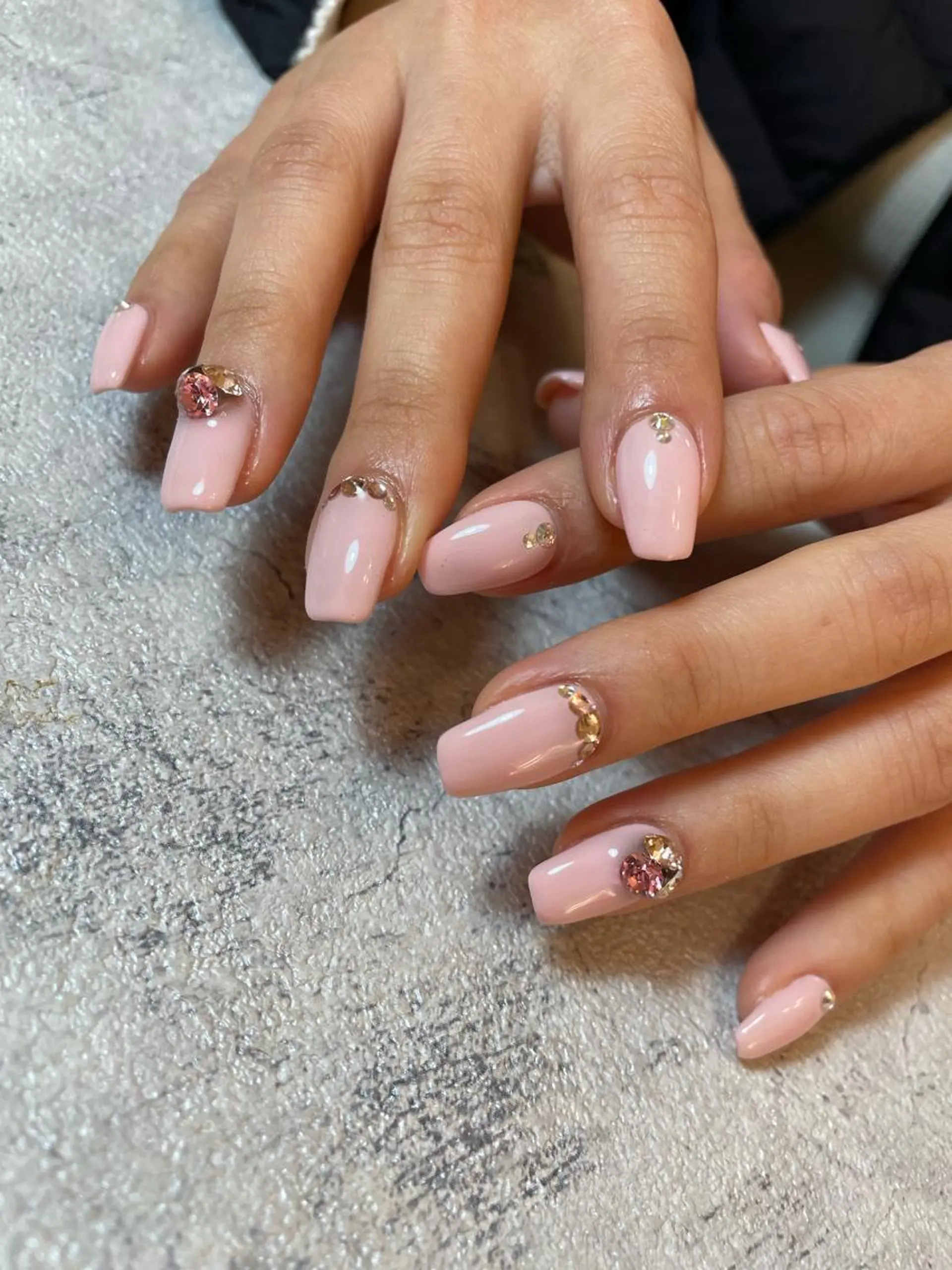 ネイル Atelier  Sii所属・Ami 🦥のネイルデザイン