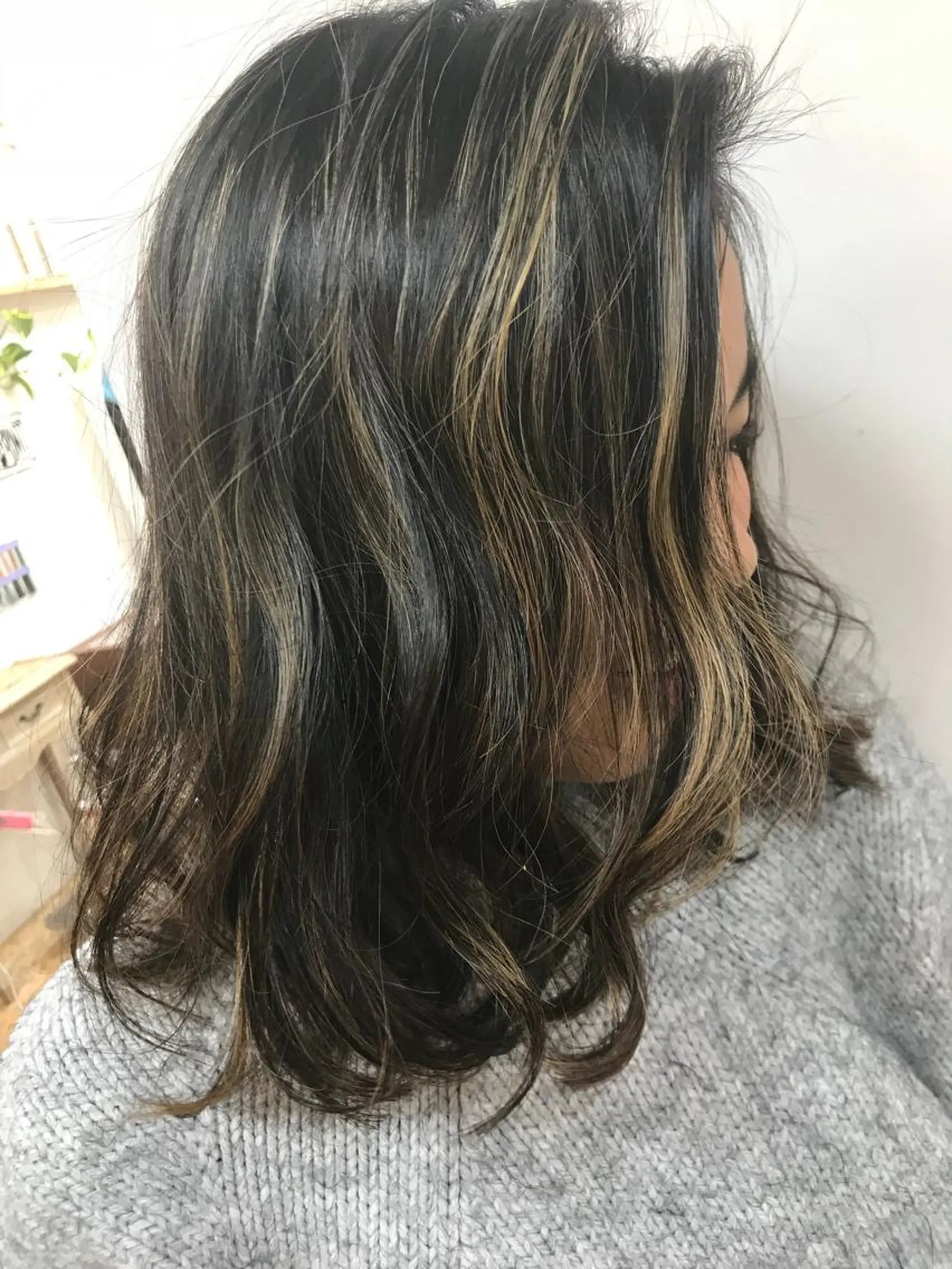 セミロング カラー ハイライトカラー 外国人風カラー ハイライト 平尾 拓也のヘアスタイル