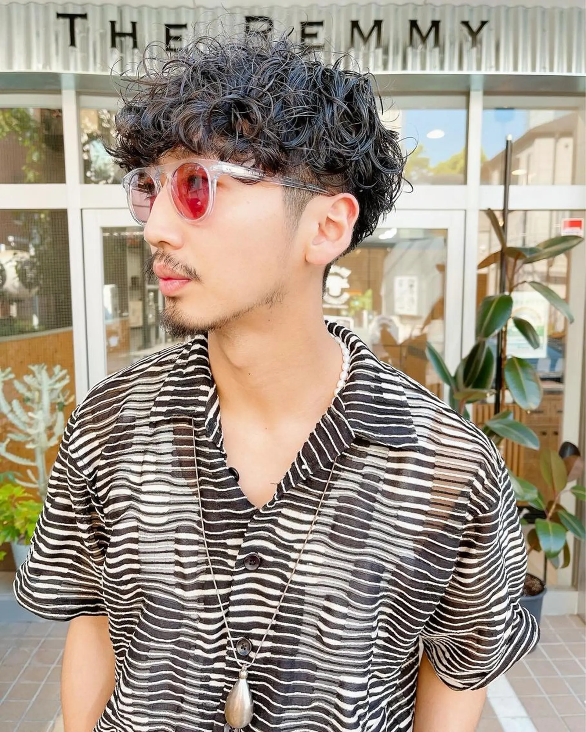 ショート パーマ メンズ マッシュ メンズパーマ カット ヘアカラー パーマ 縮毛矯正 トリートメント メンズパーマ タカキリョウのヘアスタイル