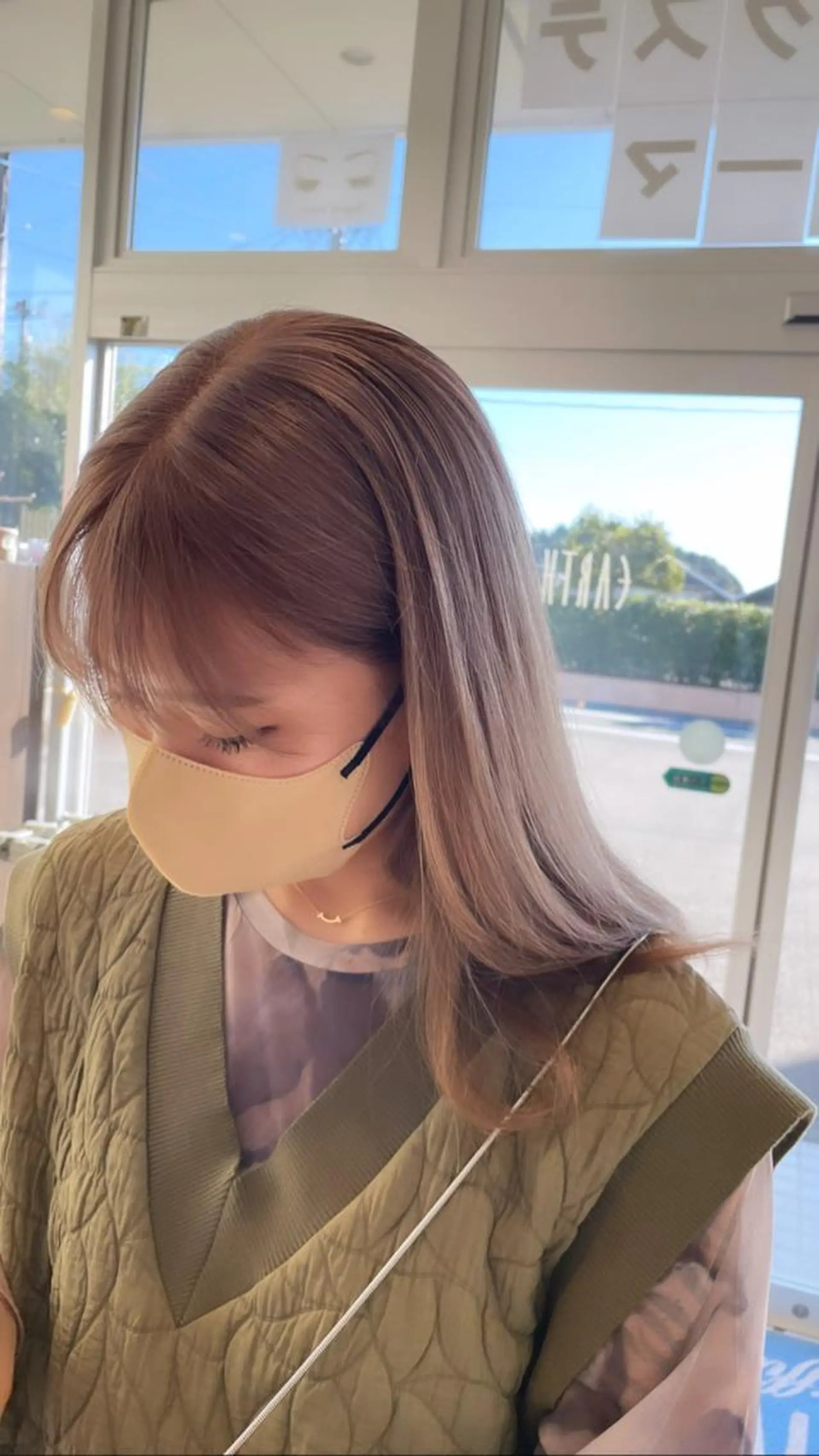 ミディアム カラー 松永 果菜のヘアスタイル