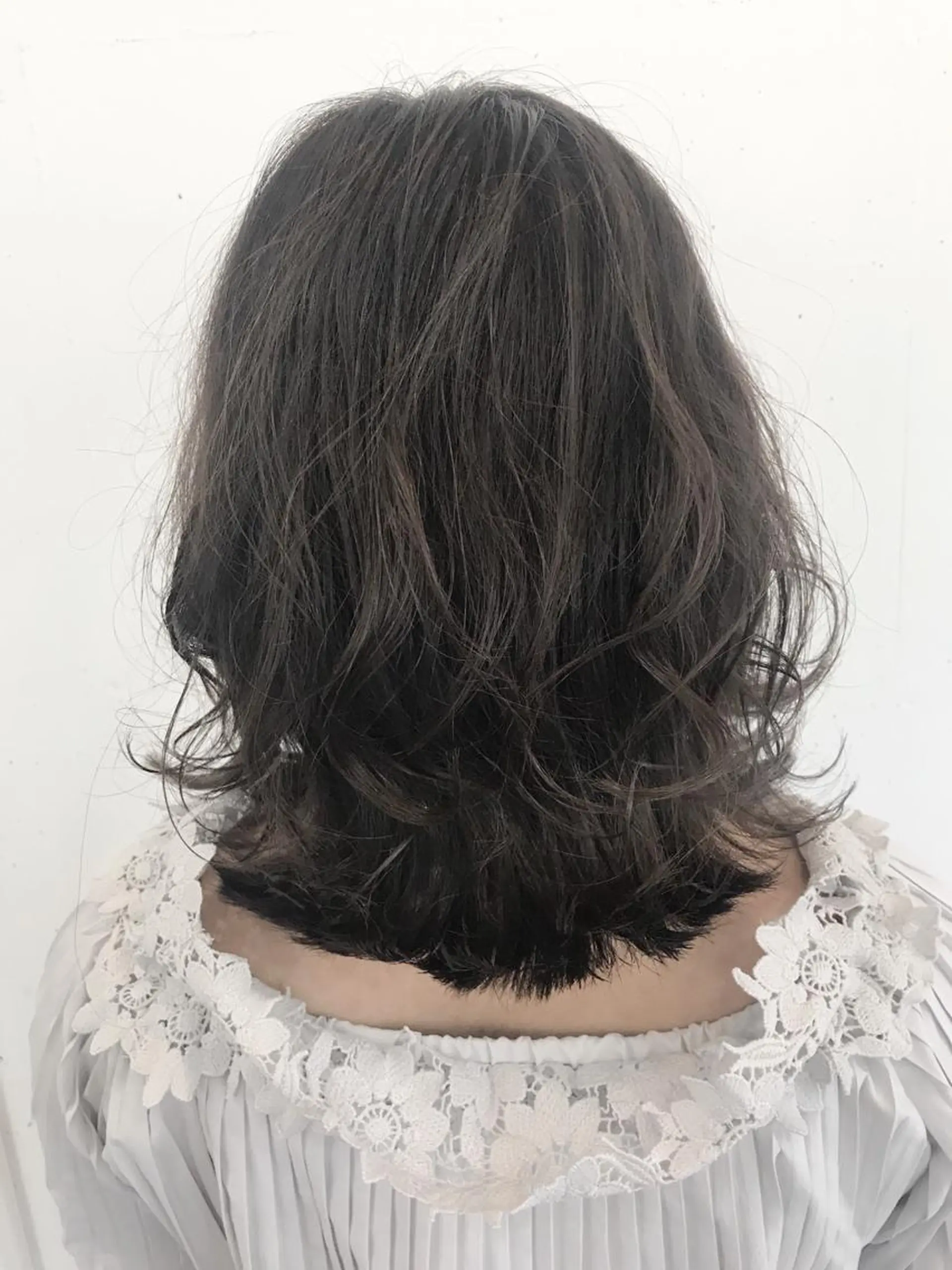 カラー ブリーチ ハイライトカラー ヘアカラー トリートメント ヘッドスパ グレージュ/髪質改善 Yamato.hのヘアスタイル