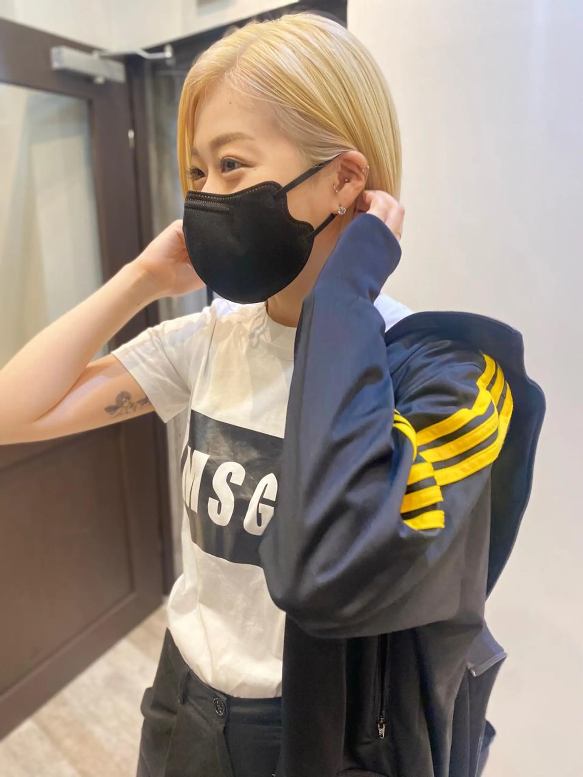 ショート カラー ヘアアレンジ 結婚式・ブライダル アッシュ アッシュブラウン バレイヤージュ ベージュカラー カット ヘアカラー トリートメント 韓国風×透明感カラー 髪質改善オタベシンヤのヘアスタイル