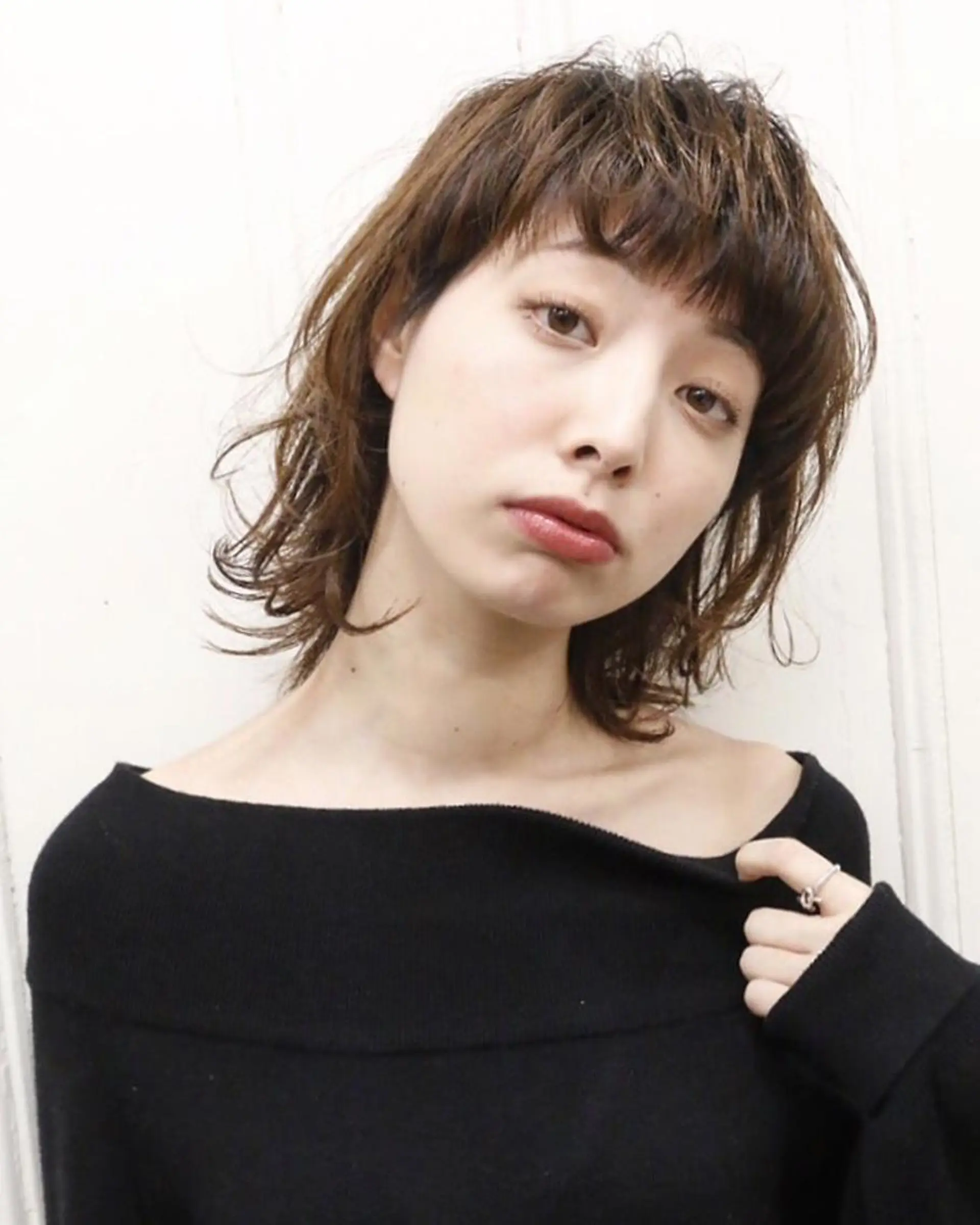 ミディアム カラー パーマ ウルフカット カット 山口 悟のヘアスタイル