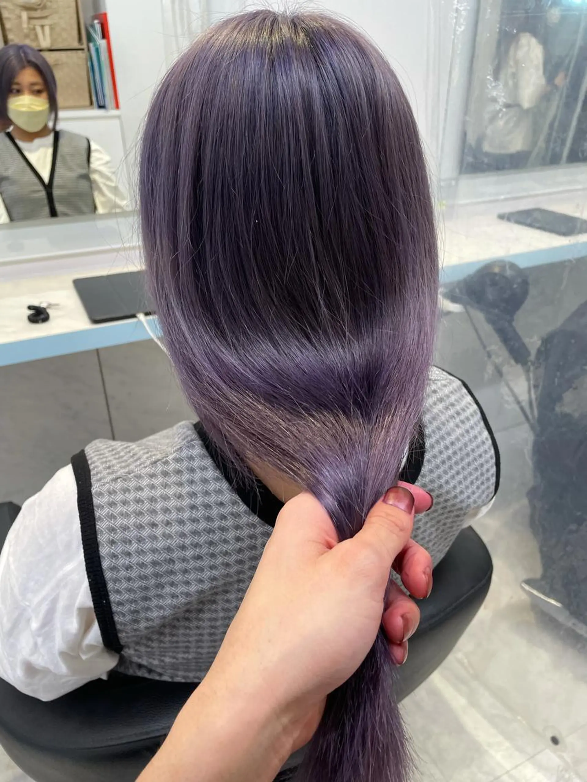 ミディアム サロウィン新宿三丁目East所属・顔周りレイヤー/新宿 /モテ艶カラー/航介のヘアスタイル