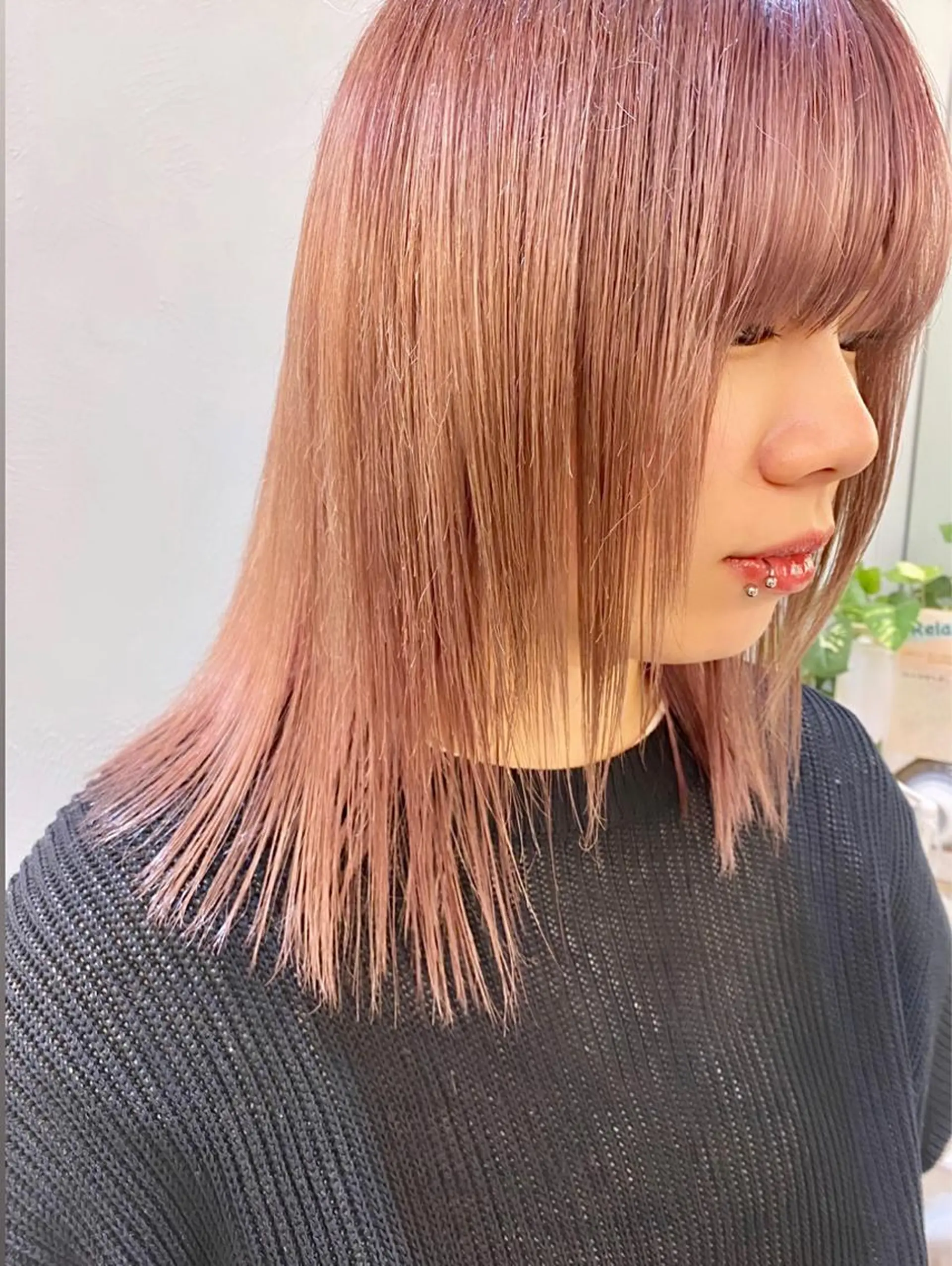 ミディアム カラー カット ヘアカラー トリートメント 顔周り/ブリーチなし /縮毛矯正🫧伊勢のヘアスタイル