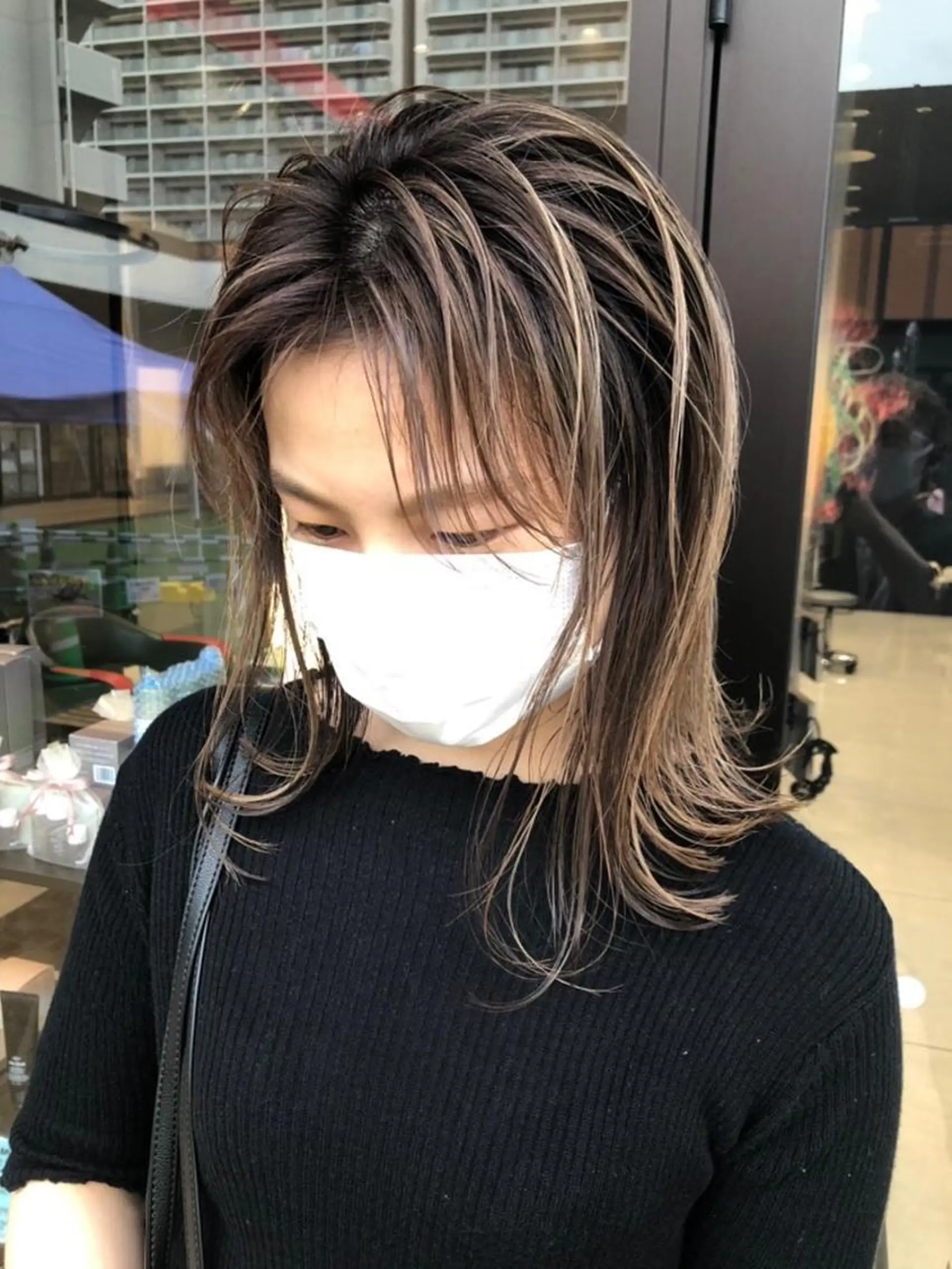 ミディアム カラー ハイライトカラー ハイライト メンズヘア特化 崎田 成人のヘアスタイル