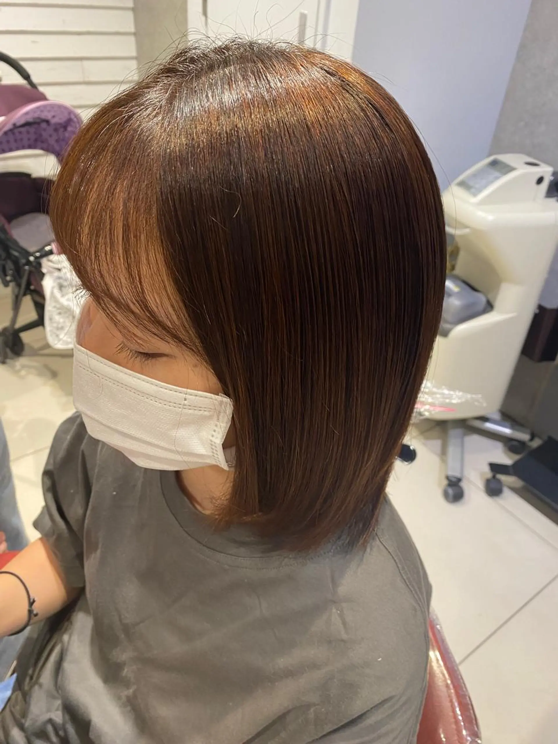 ミディアム ハイライト テシロギ セイナのヘアスタイル