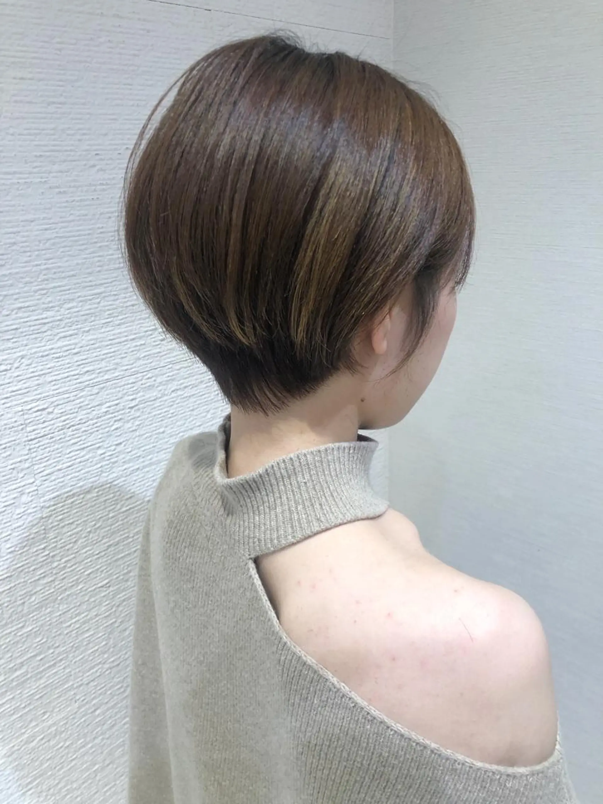 ショート カラー 三鷹で1番ショート ボブをカットする新谷のヘアスタイル