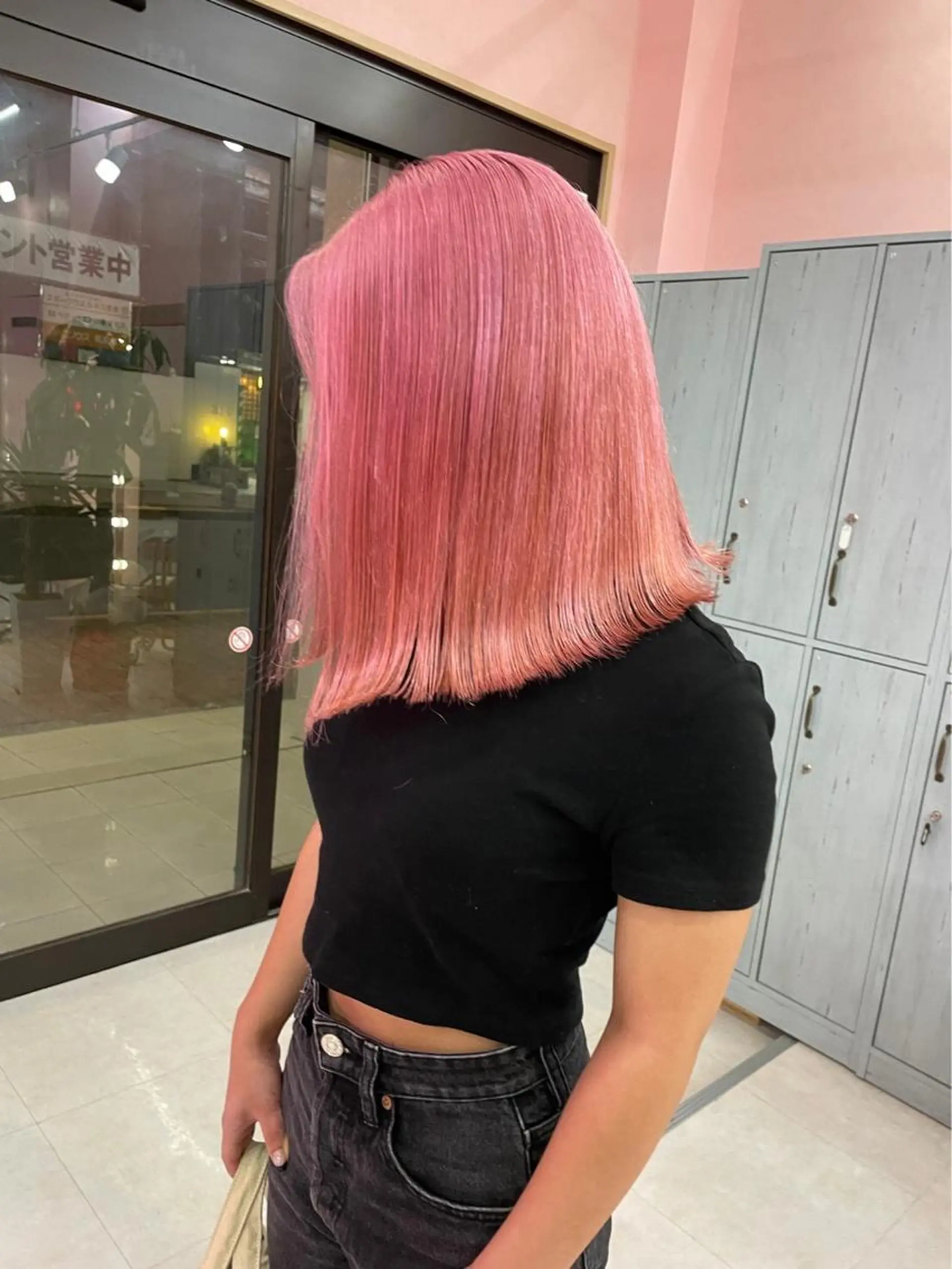 ミディアム カラー ミディアムパーマ ブリーチ ハイトーンカラー メンズ/似合わせ/骨 格矯正/真人のヘアスタイル