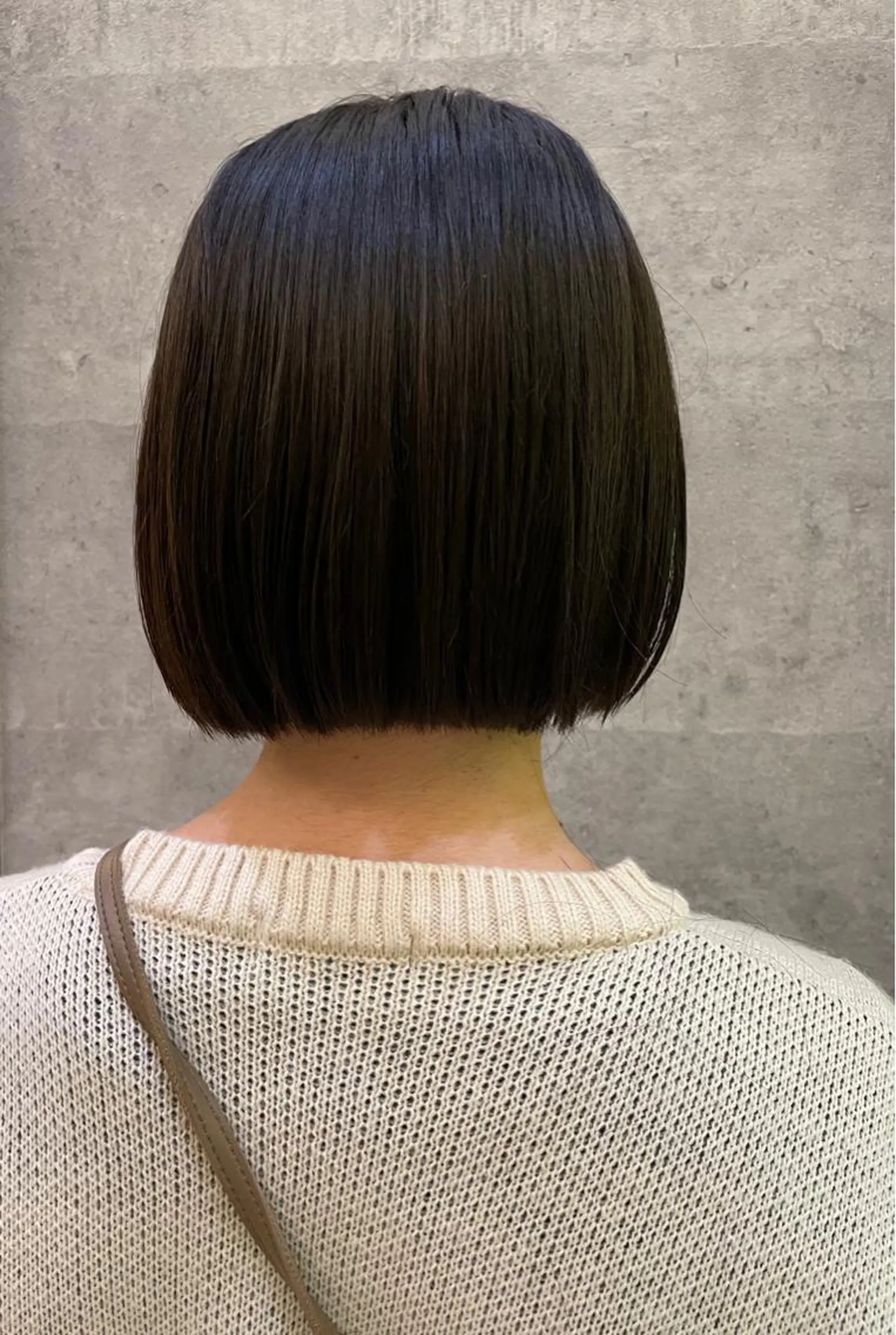 ショート 切りっぱなしボブ ボブ 山口 夏季のヘアスタイル