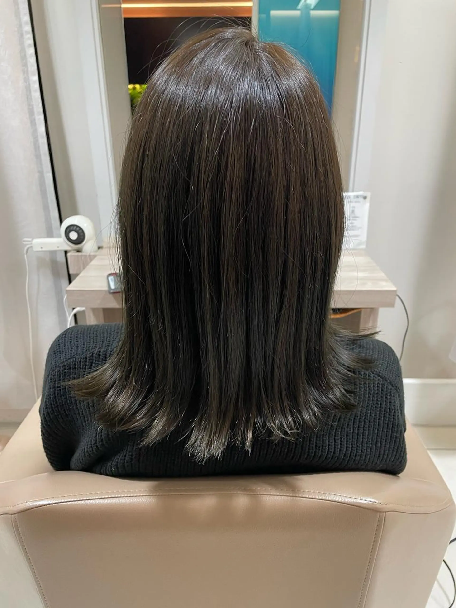 ミディアム カラー アッシュ オリーブアッシュ ハッシュカット 暖色カラー/伊藤菜月のヘアスタイル