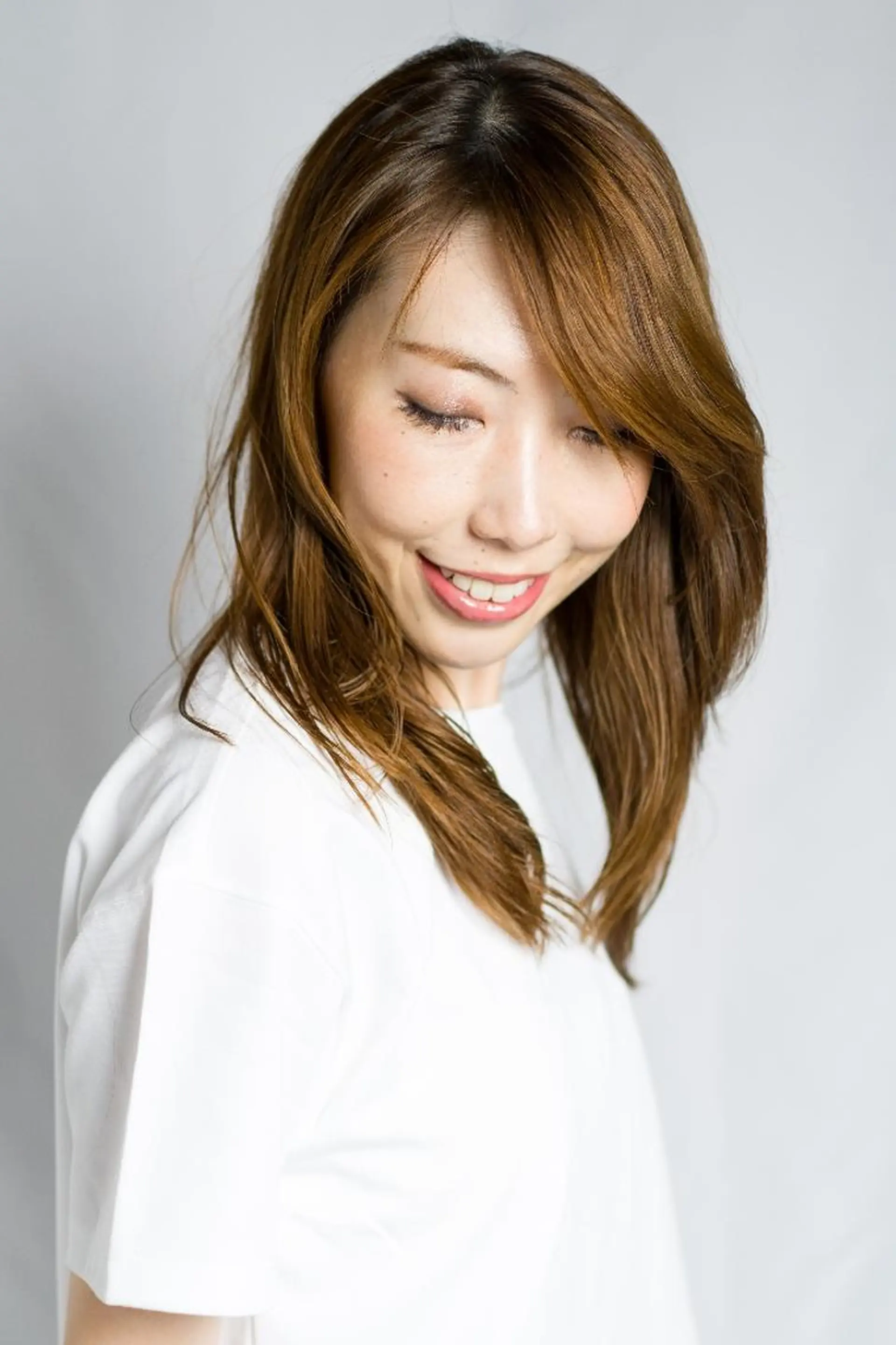 セミロング カラー 松尾 泰伸のヘアスタイル