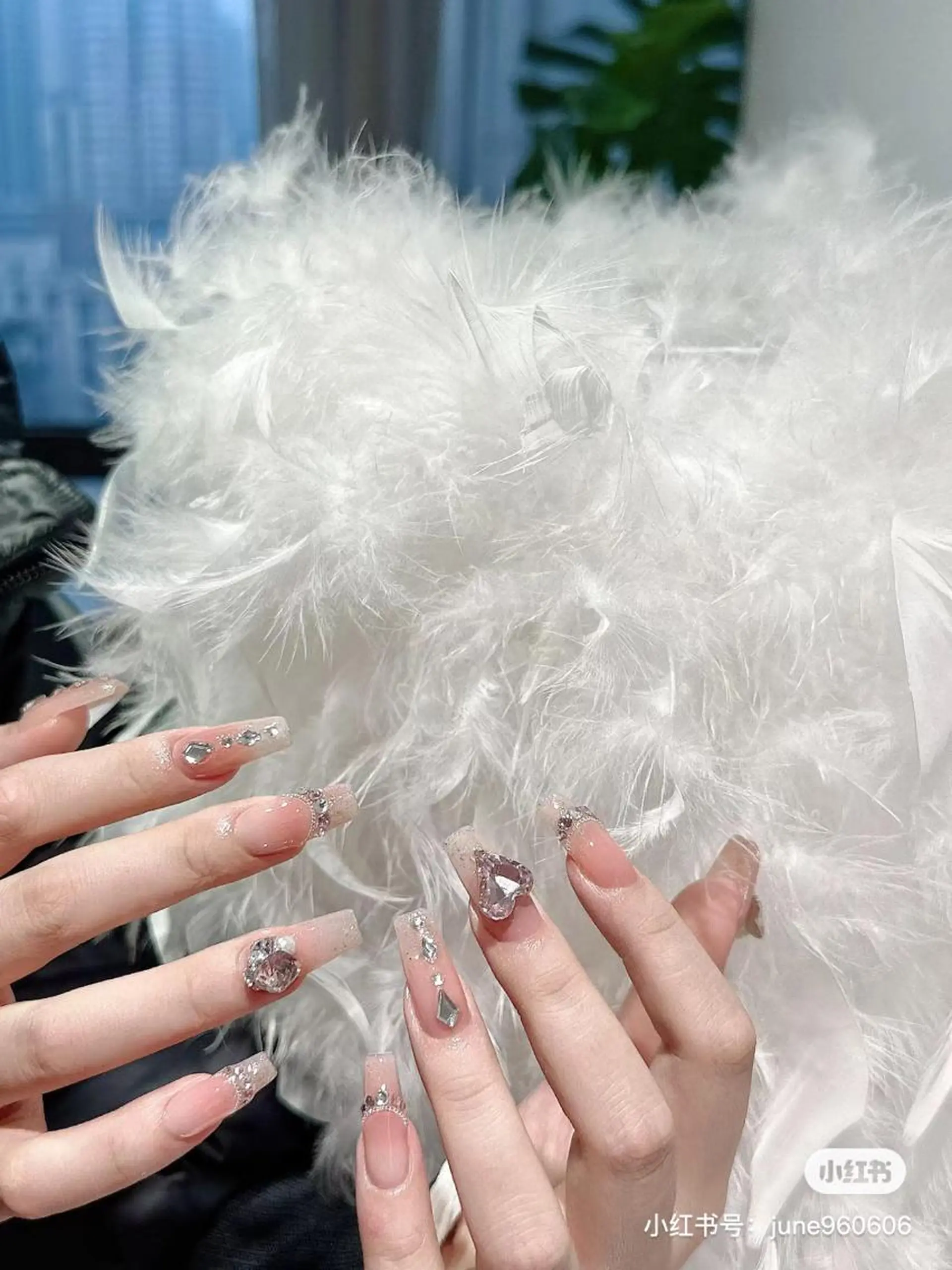 ネイル 内村 ミナのネイルデザイン