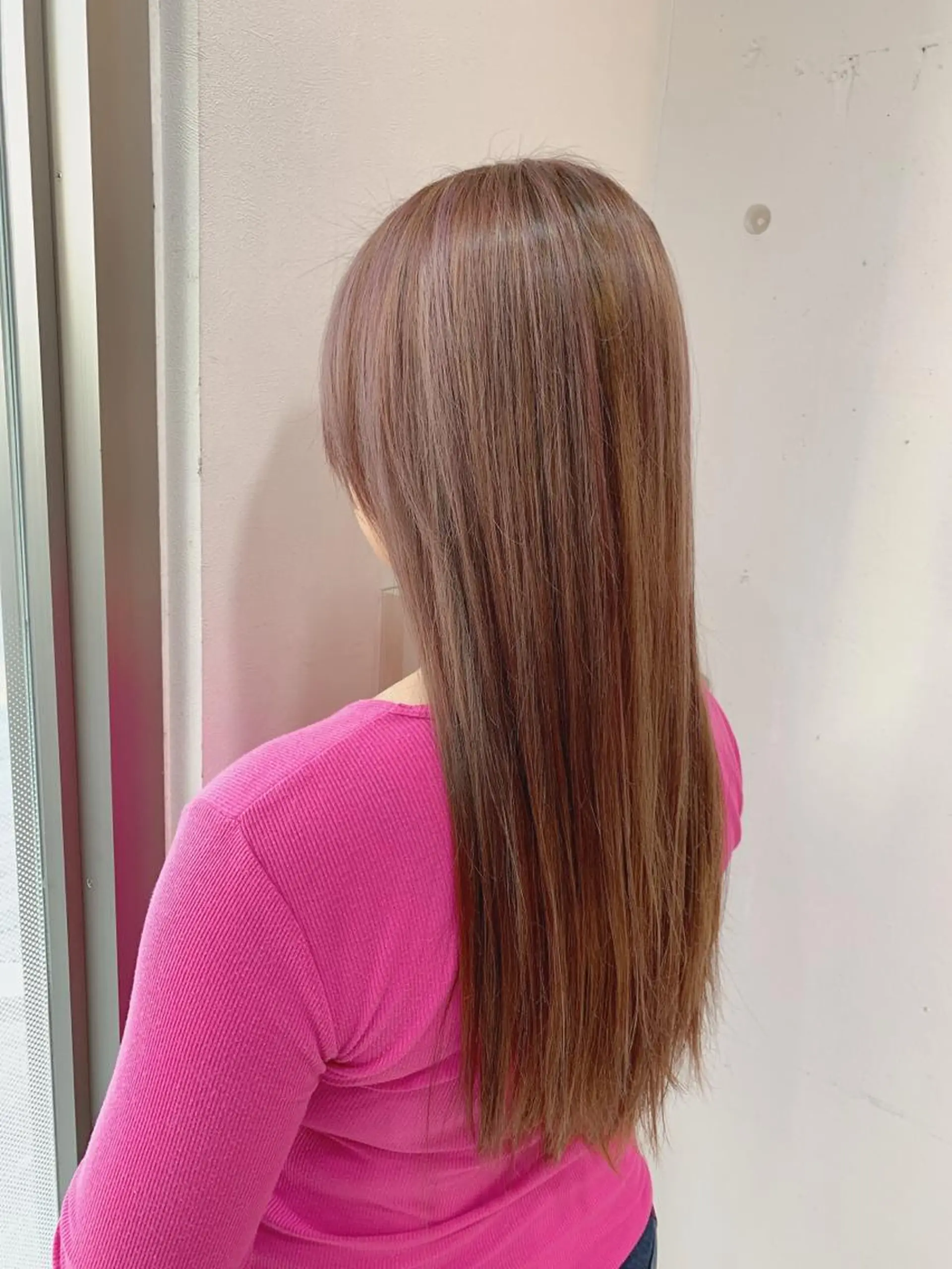 セミロング カラー 白髪ぼかしハイライト 柳川拓哉のヘアスタイル
