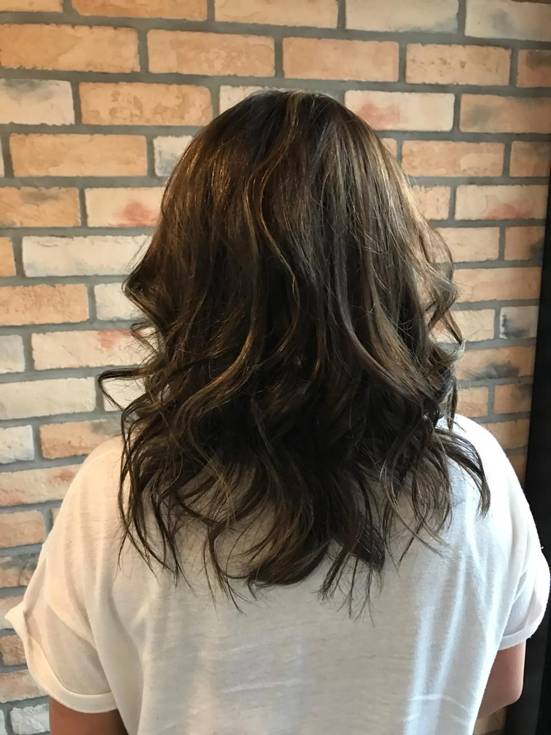 ミディアム カラー ヘアアレンジ アッシュ ハイライトカラー ハイライト 烏山 達也のヘアスタイル