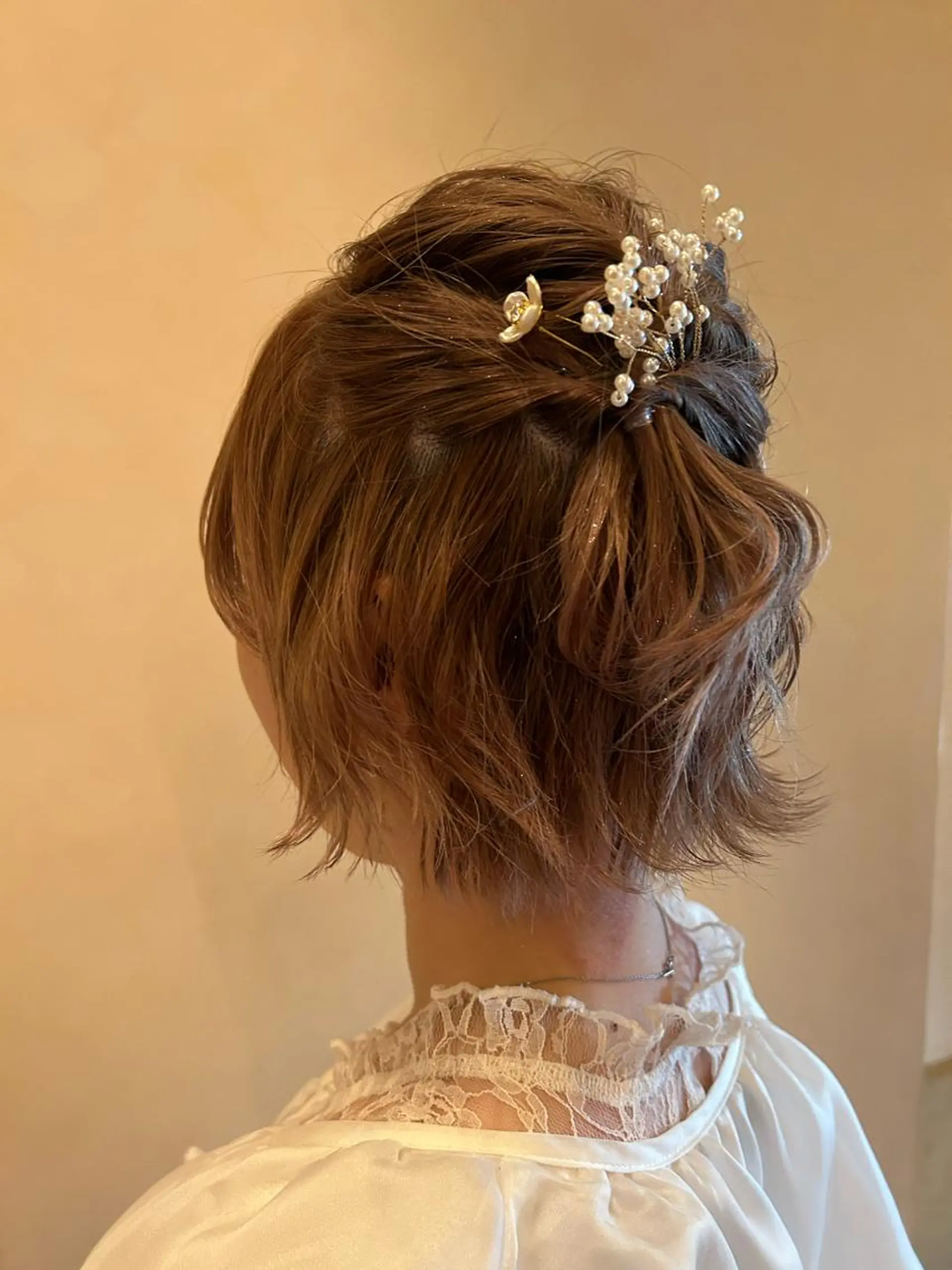 ショート ヘアアレンジ ブリーチ／ヘアセット 🪞🌙minamiのヘアスタイル