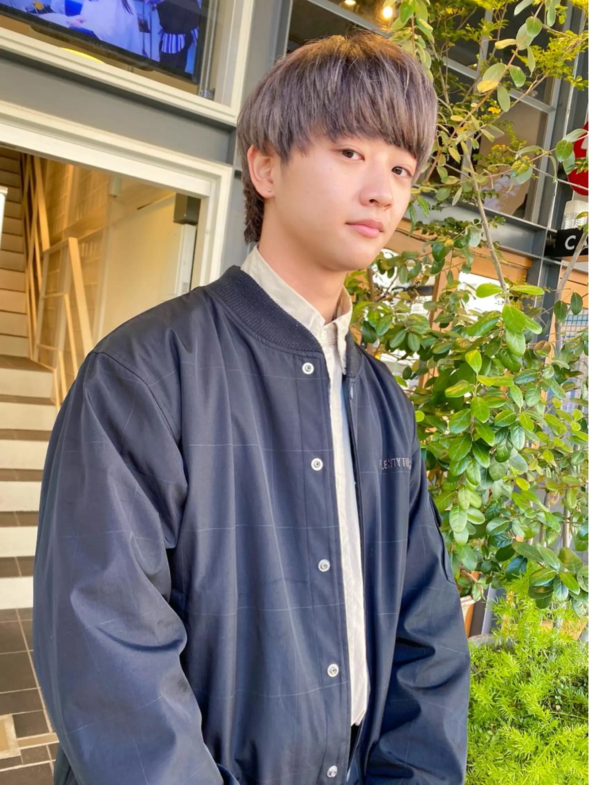 カラー メンズ メンズブリーチ アッシュ ベージュカラー ブリーチ カット ヘアカラー メンズ/スパイキー ショート/ミツイのヘアスタイル