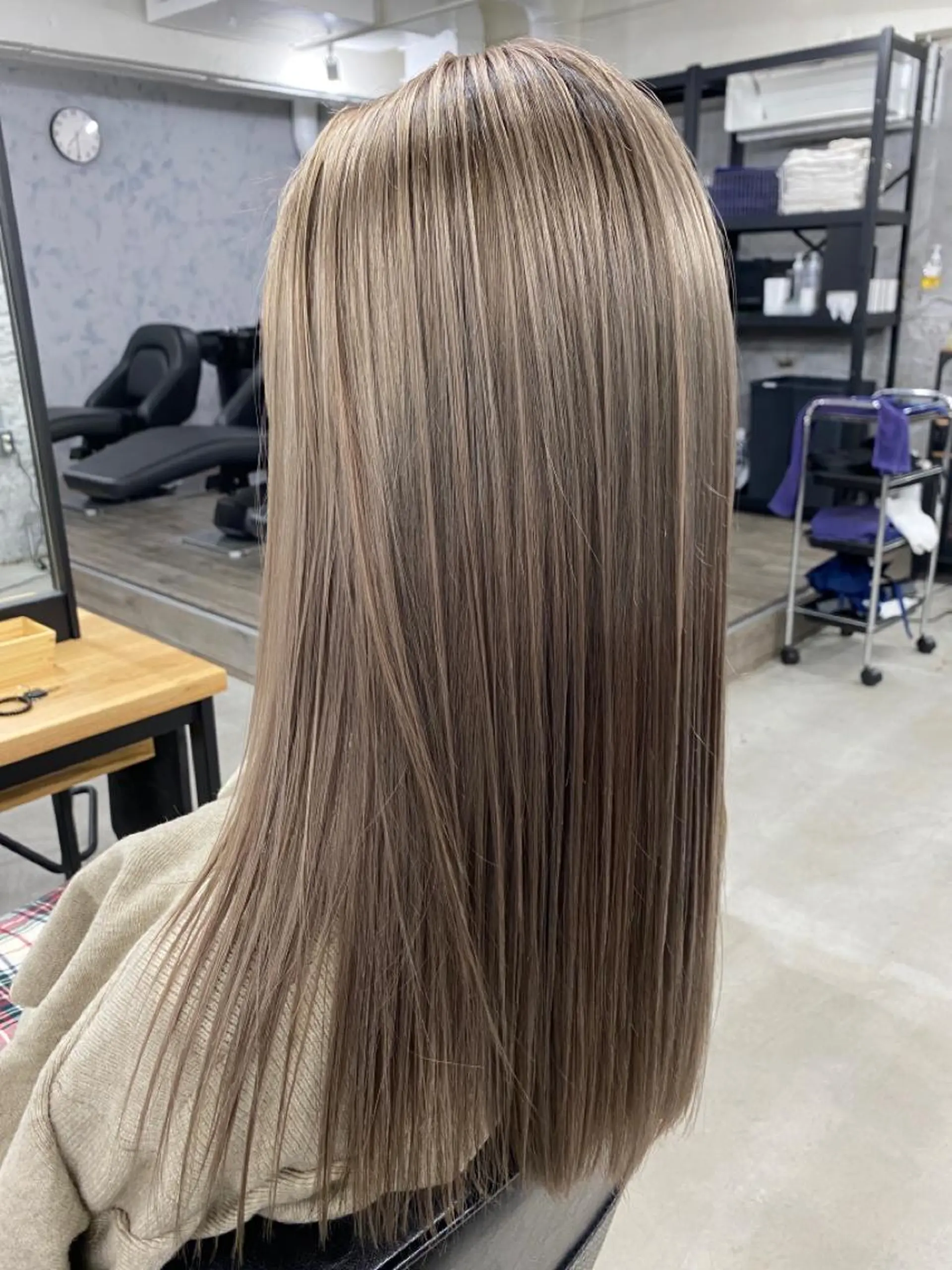 ロング カット ヘアカラー MICO hairのヘアスタイル