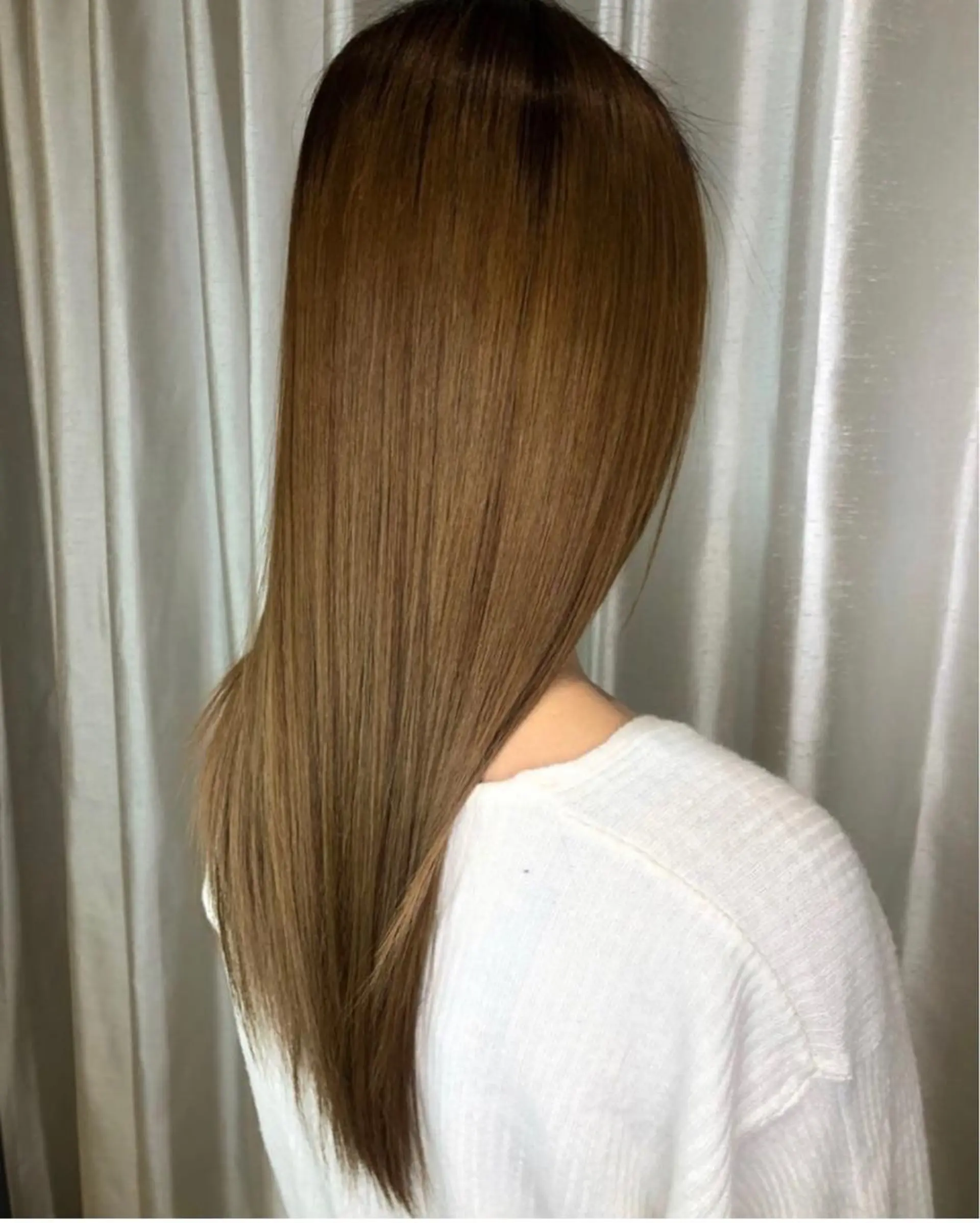 ロング 小笠原 愛美のヘアスタイル