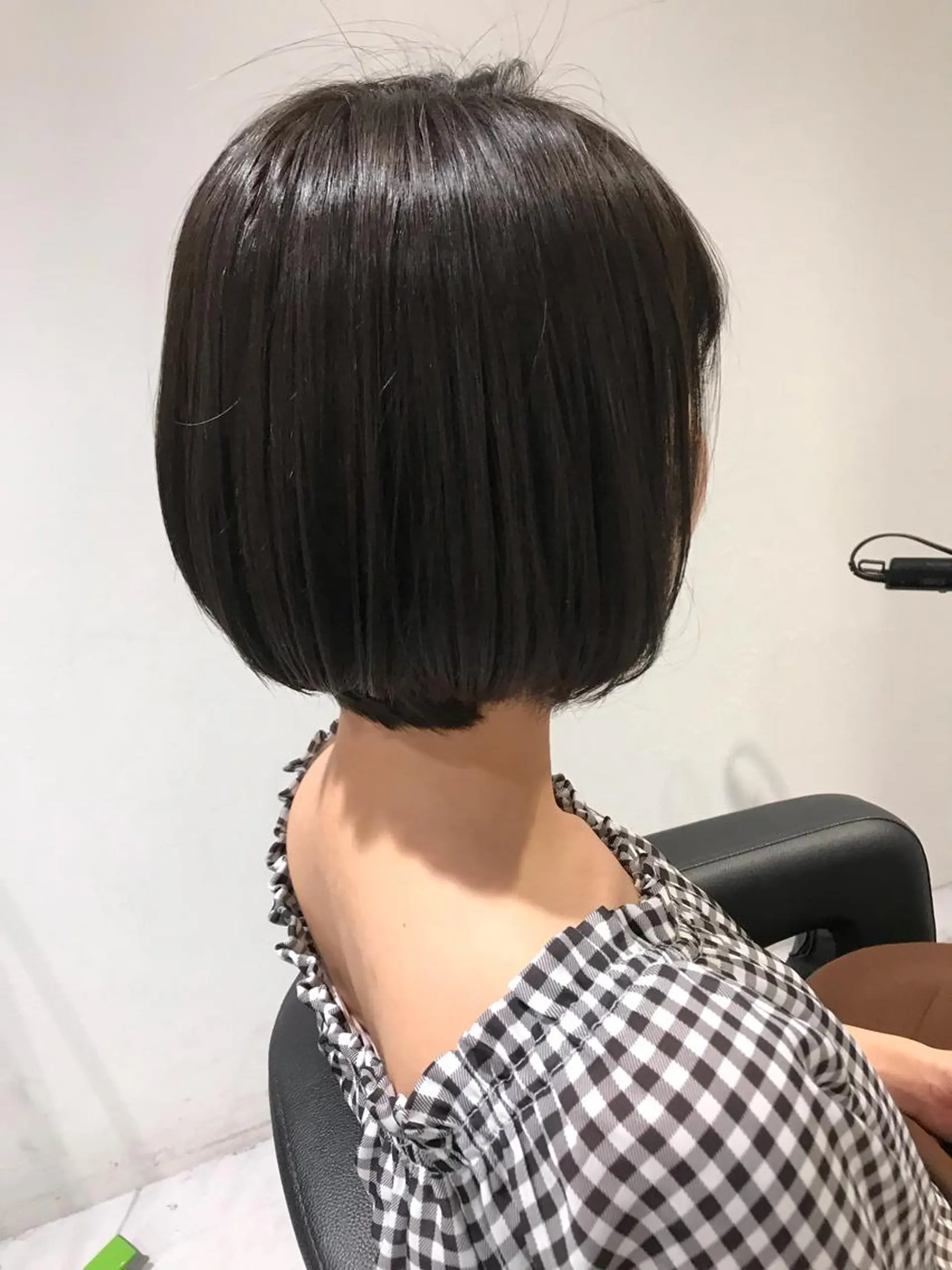 カラー 赤み消し韓国ヘア レイヤー縮毛🤍渡邉のヘアスタイル