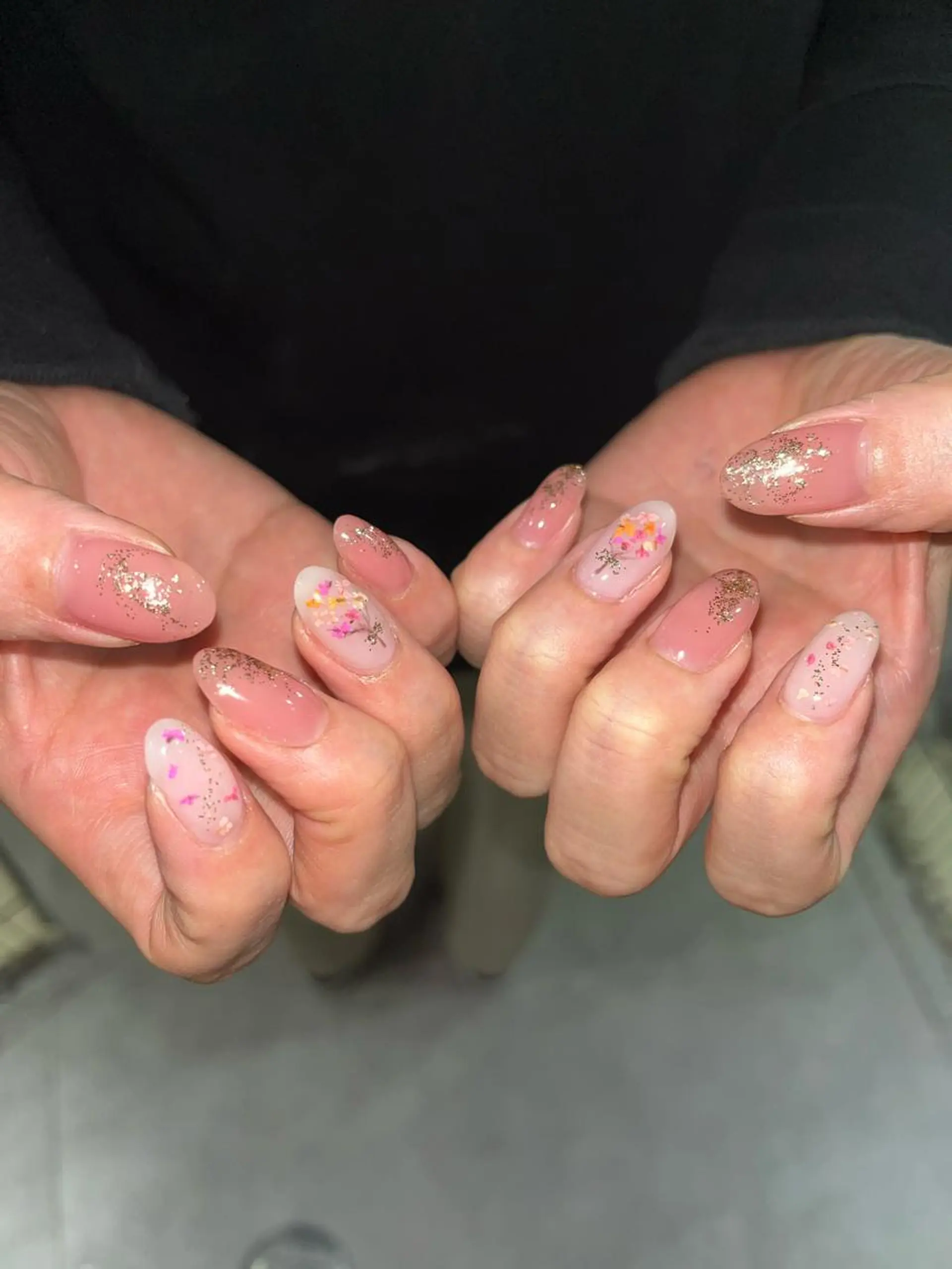 ネイル 🪐富島彩夏 /海外nail🪐のネイルデザイン